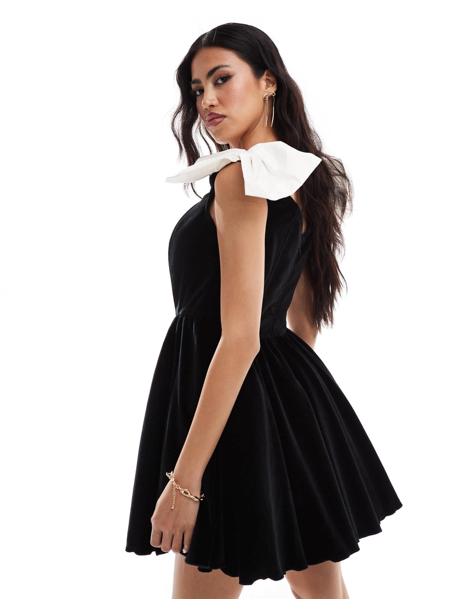 Lace & Beads bow shoulder structured mini dress in black and ivory - ASOS Sample Sale EU Store