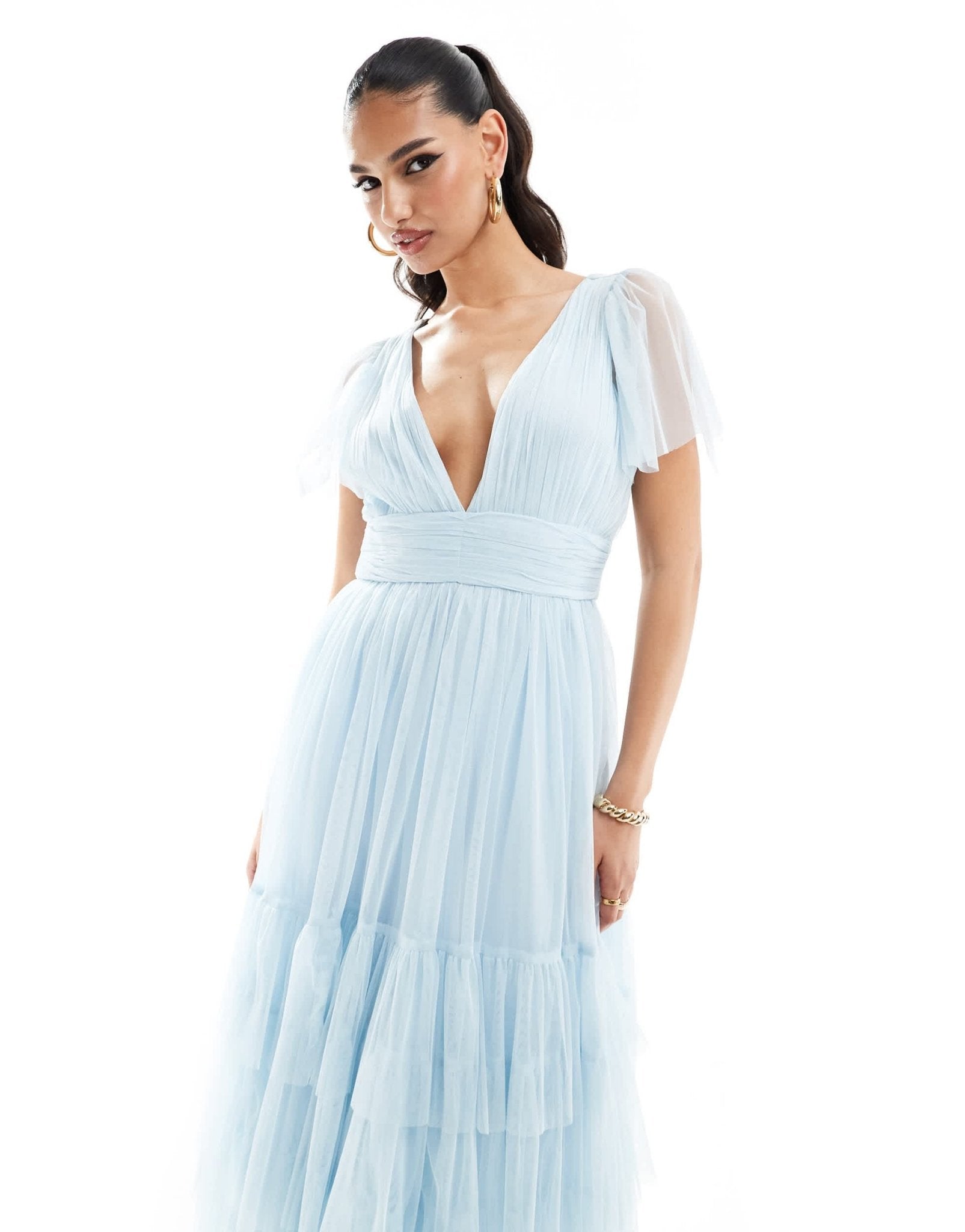 Lace & Beads Bridesmaid Madison v neck tulle midi dress in sky blue - ASOS Sample Sale EU Store