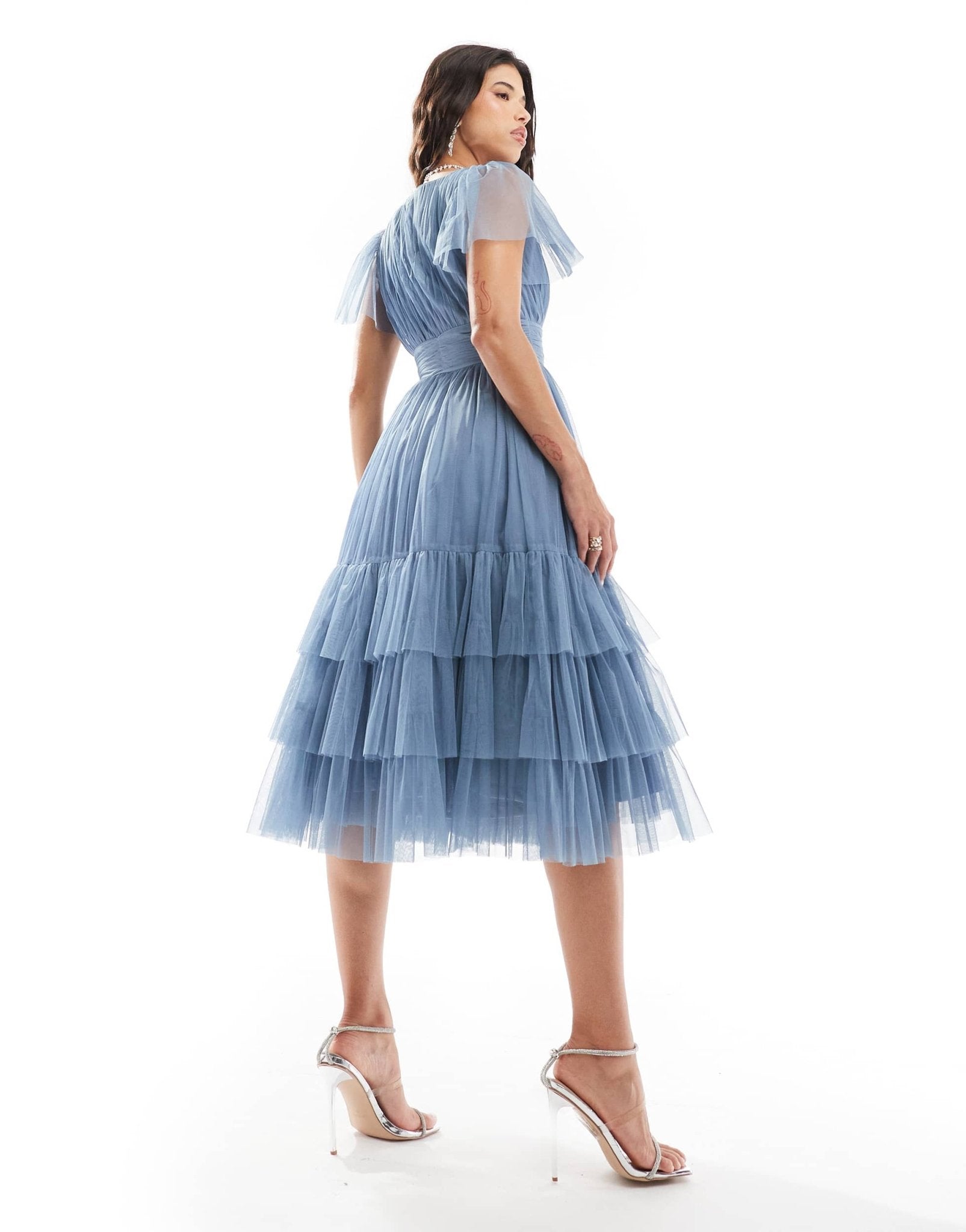 Lace & Beads Madison v neck tulle midi dress in deep blue - ASOS Sample Sale EU Store
