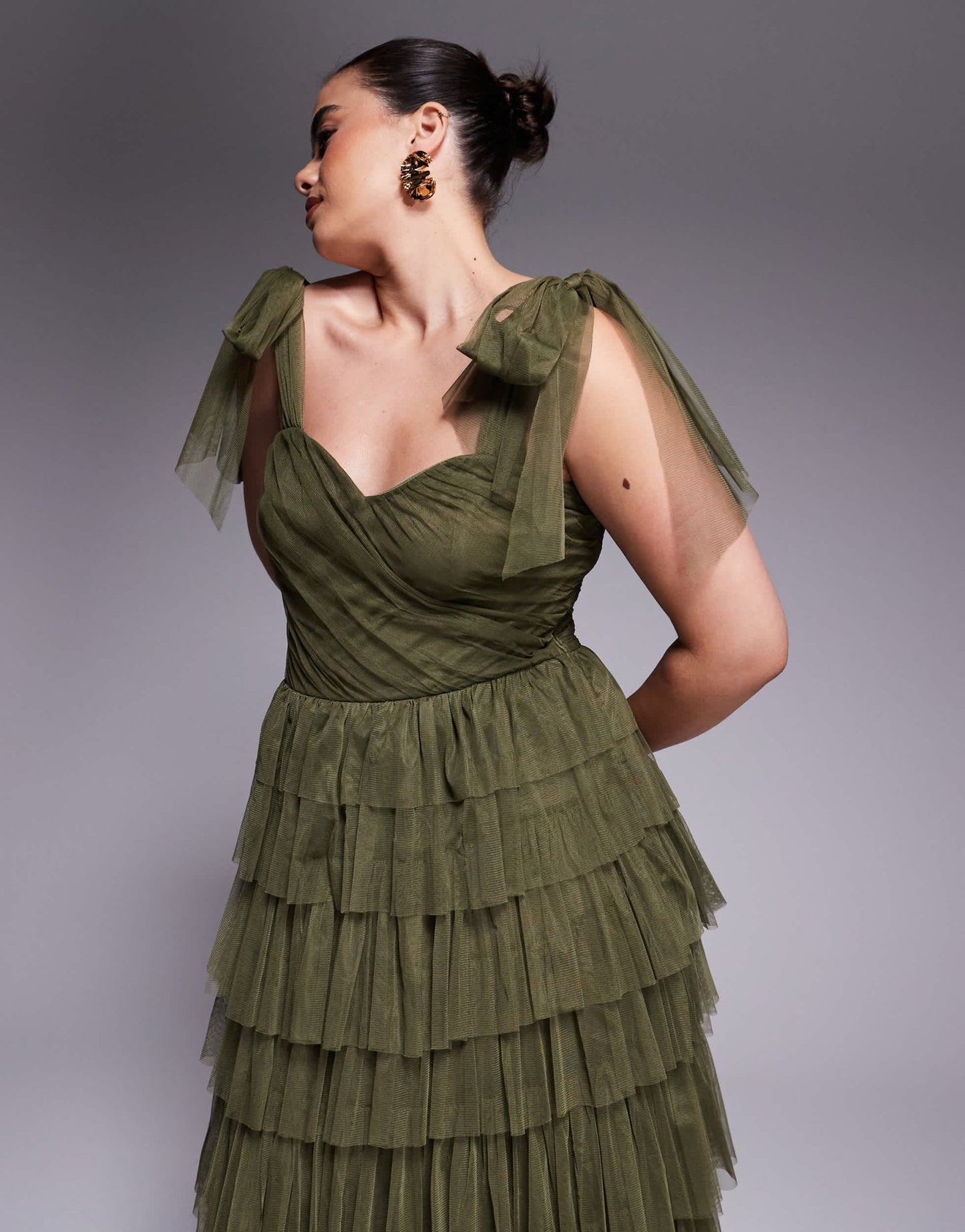 Lace & Beads Plus bow shoulder tiered tulle maxi dress in deep olive - ASOS Sample Sale EU Store