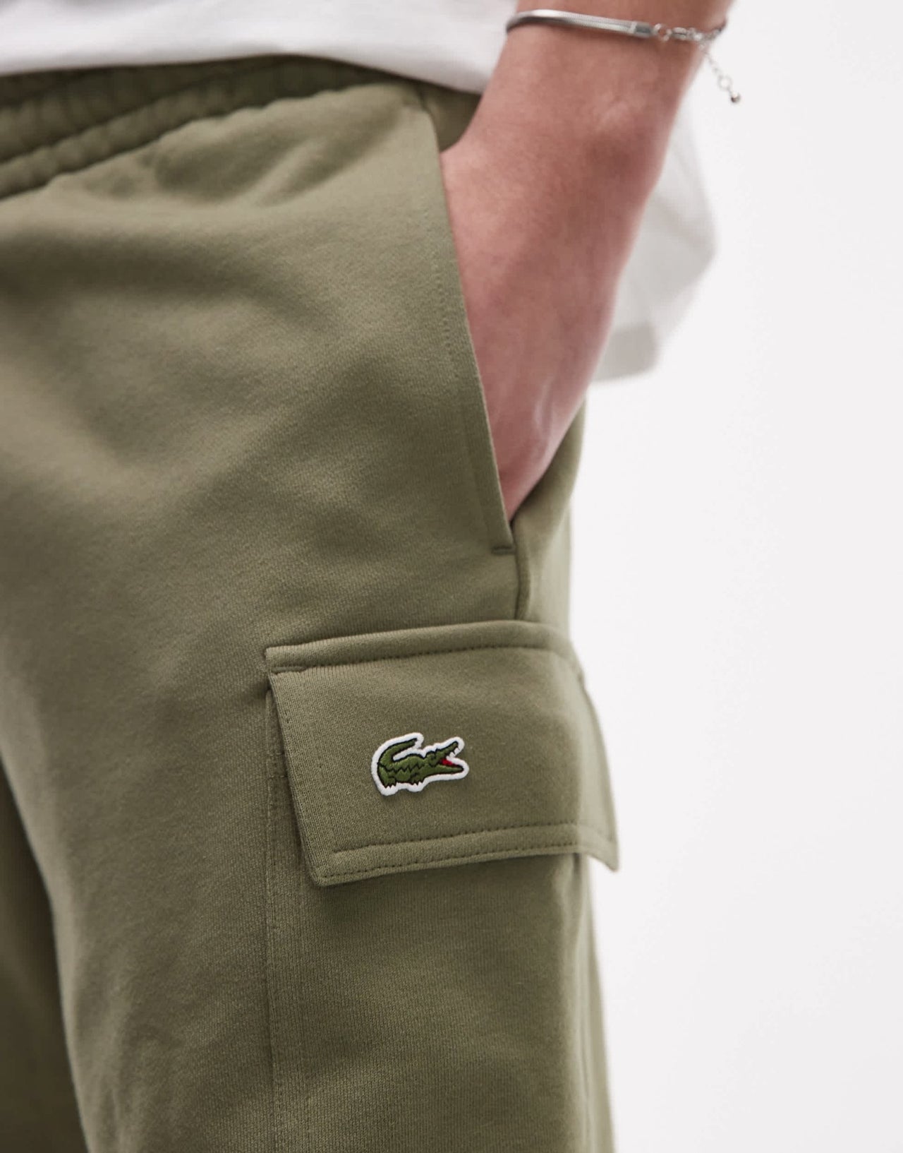 Lacoste cargo short in khaki green - ASOS Sample Sale EU Store
