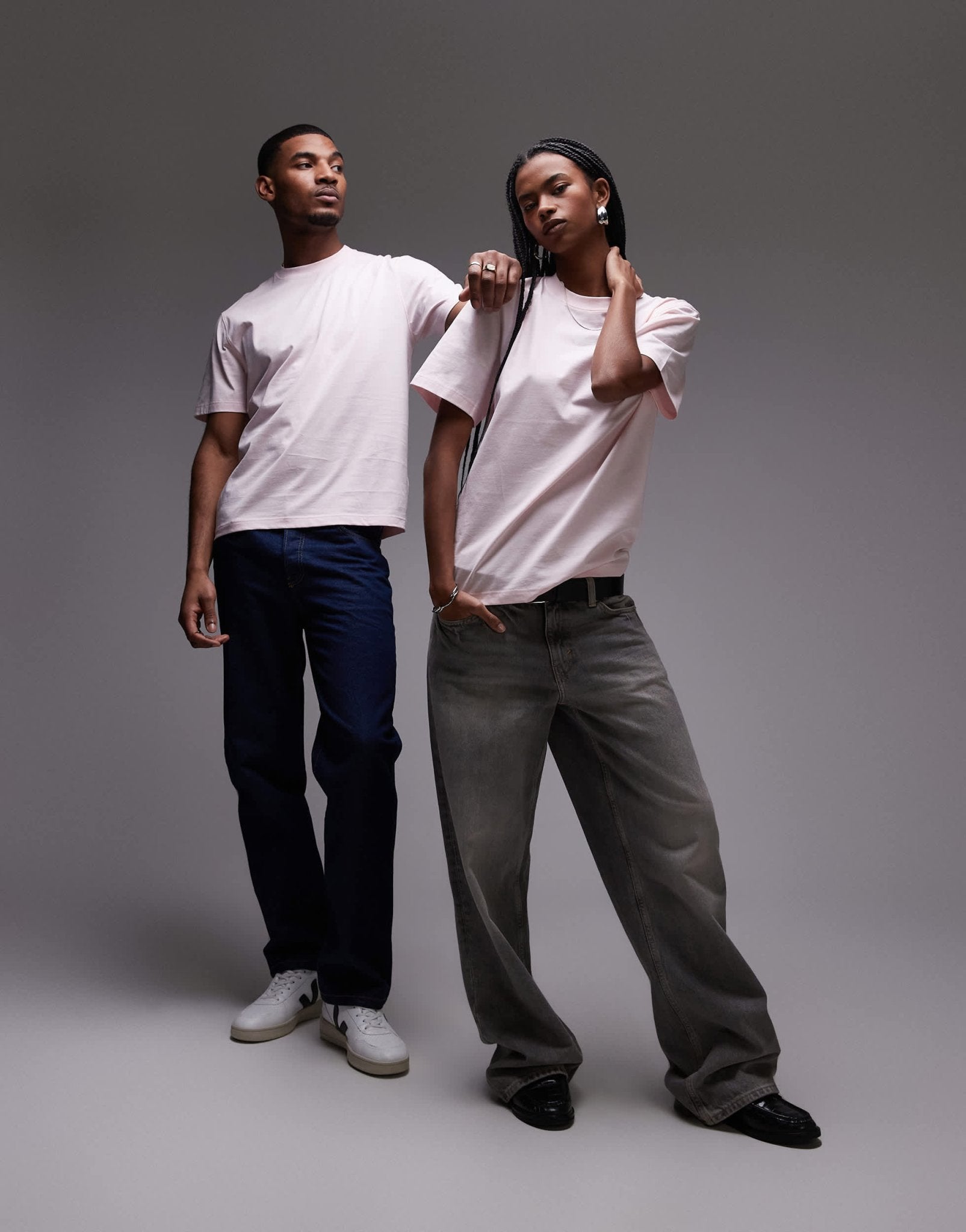 Lacoste unisex relaxed fit t-shirt in pink with central small logo print - ASOS Sample Sale EU Store