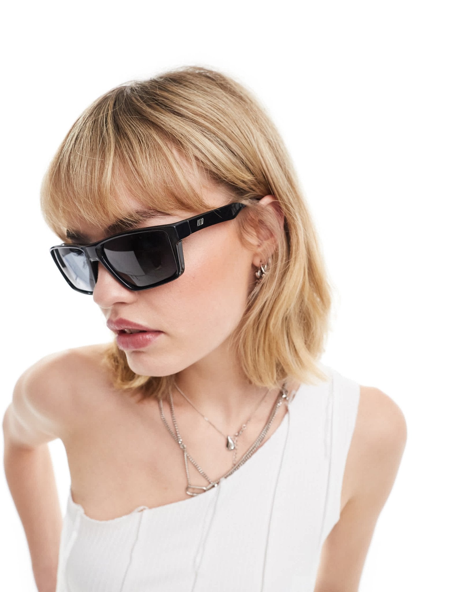 Le Specs dauntless square sunglasses in black - ASOS Sample Sale EU Store