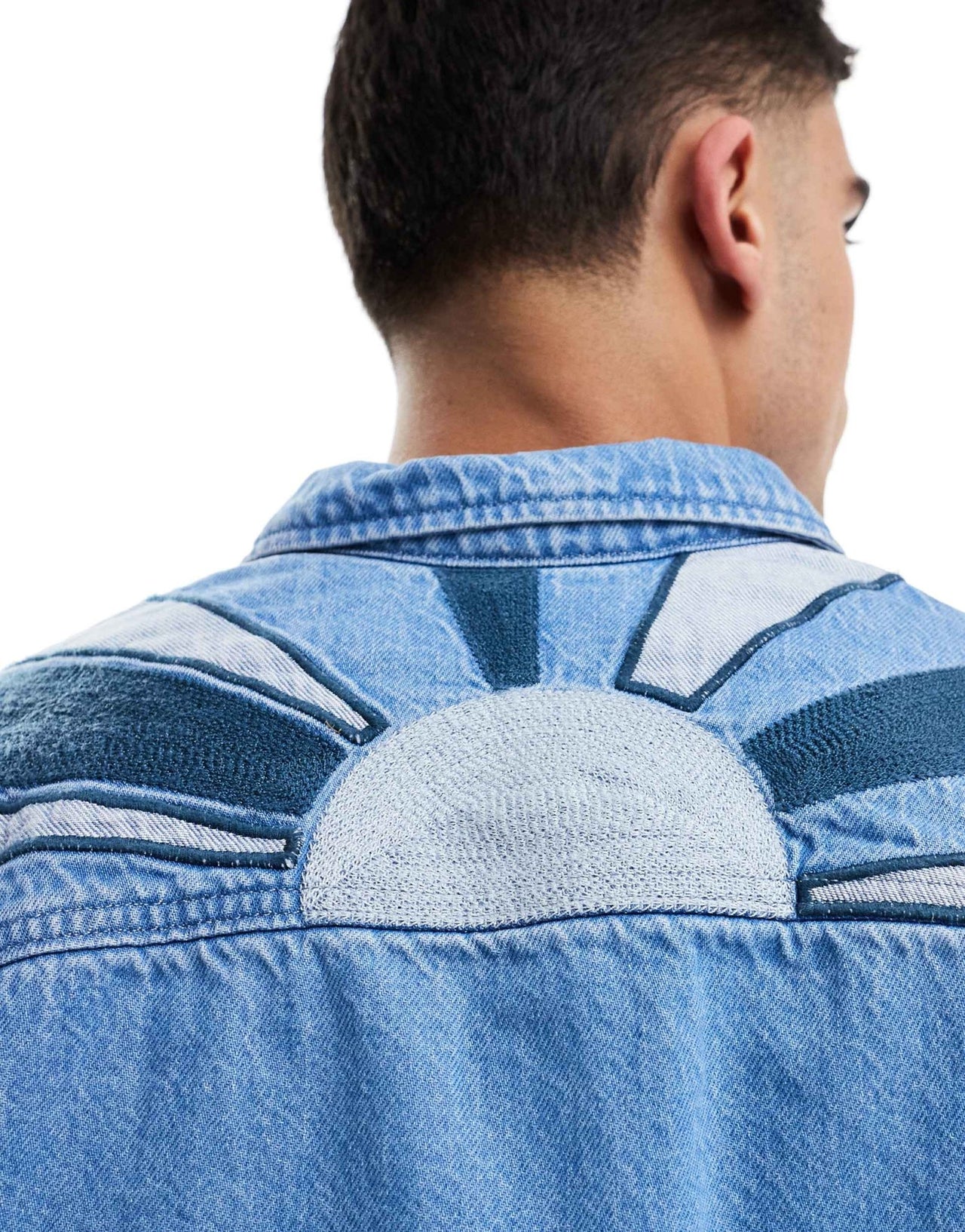 Lee relaxed fit 2 pocket overshirt with back embroidery - ASOS Sample Sale EU Store
