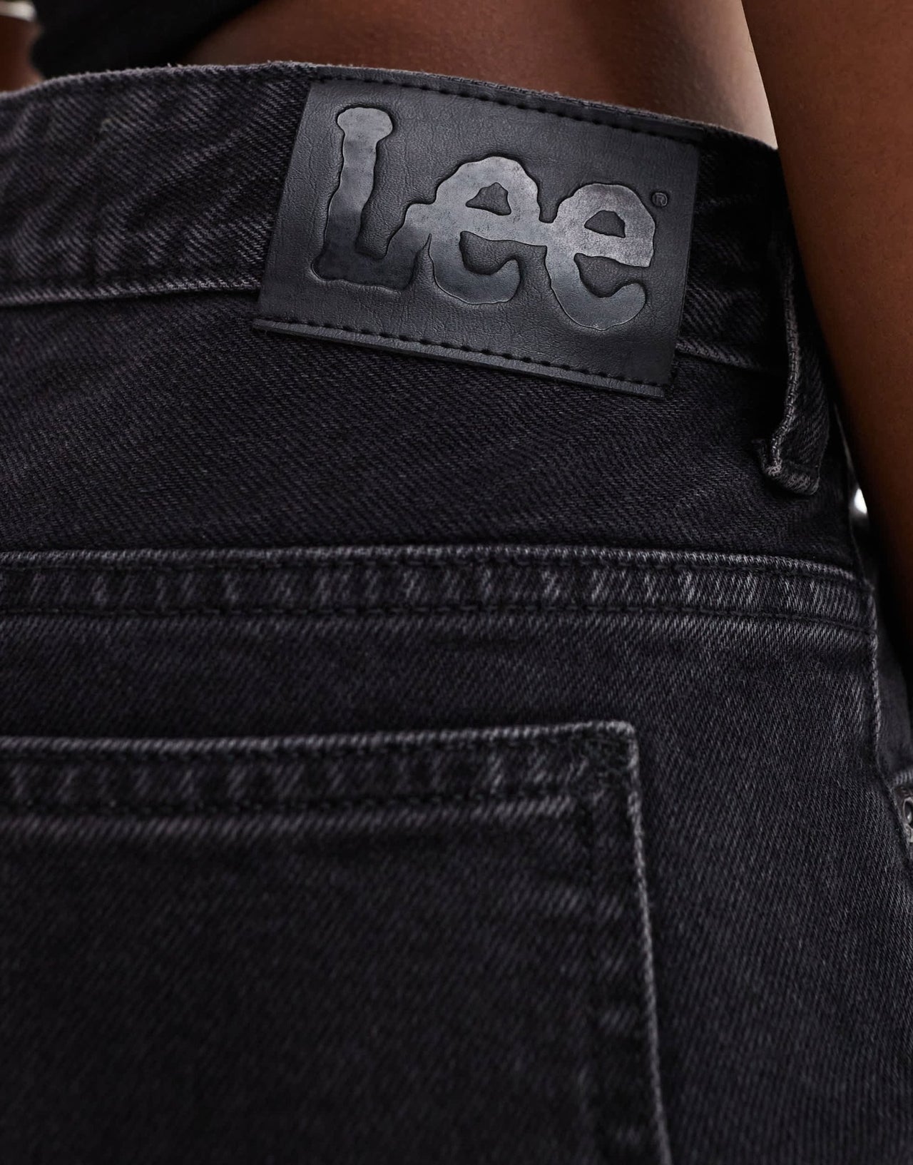 Lee Rider Loose straight fit jeans in washed black - ASOS Sample Sale EU Store