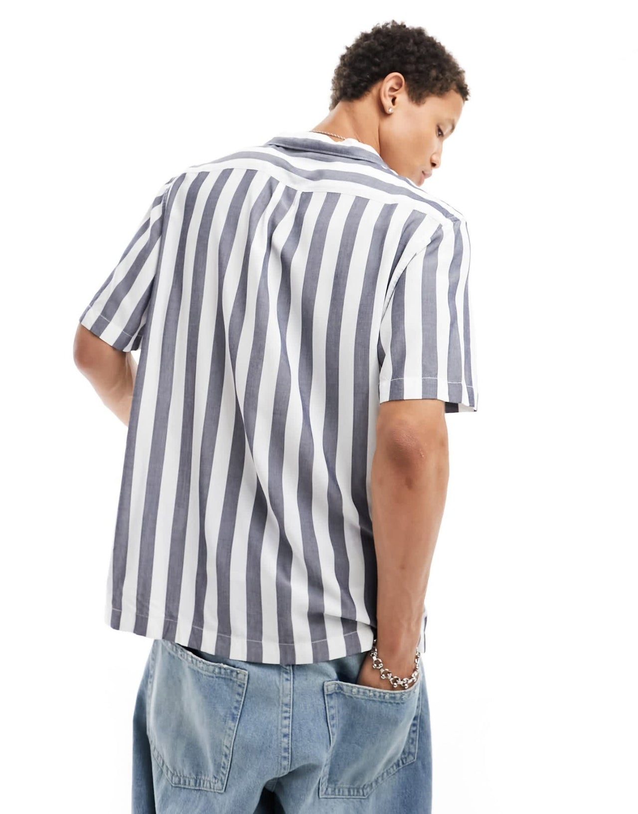 Lee short sleeve revere collar bold stripe resort shirt relaxed fit in navy - ASOS Sample Sale EU Store