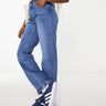 Levi's 501 90s jeans in mid wash blue