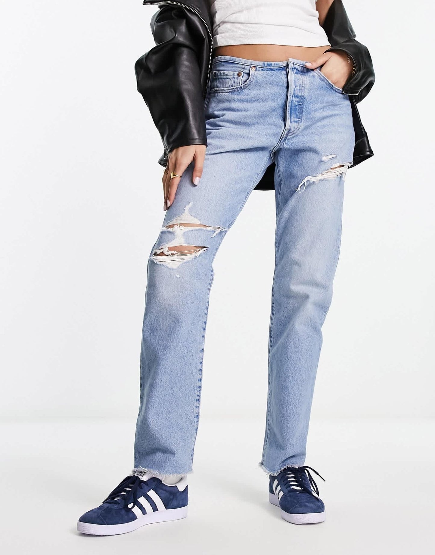 Levi's 501 jeans mini waist in light wash blue - ASOS Sample Sale EU Store