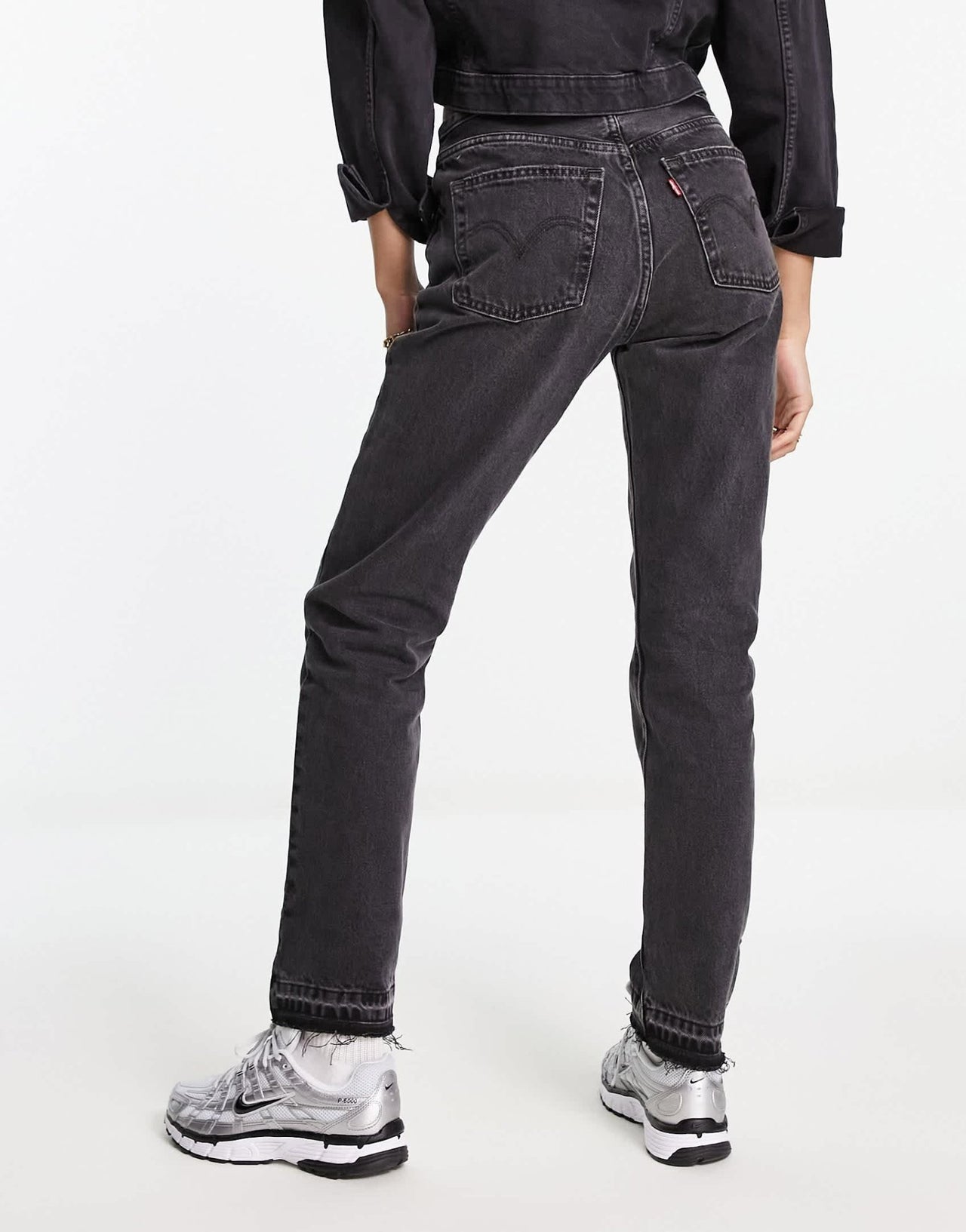 Levi's 501 low rise jeans mini waist in black - ASOS Sample Sale EU Store