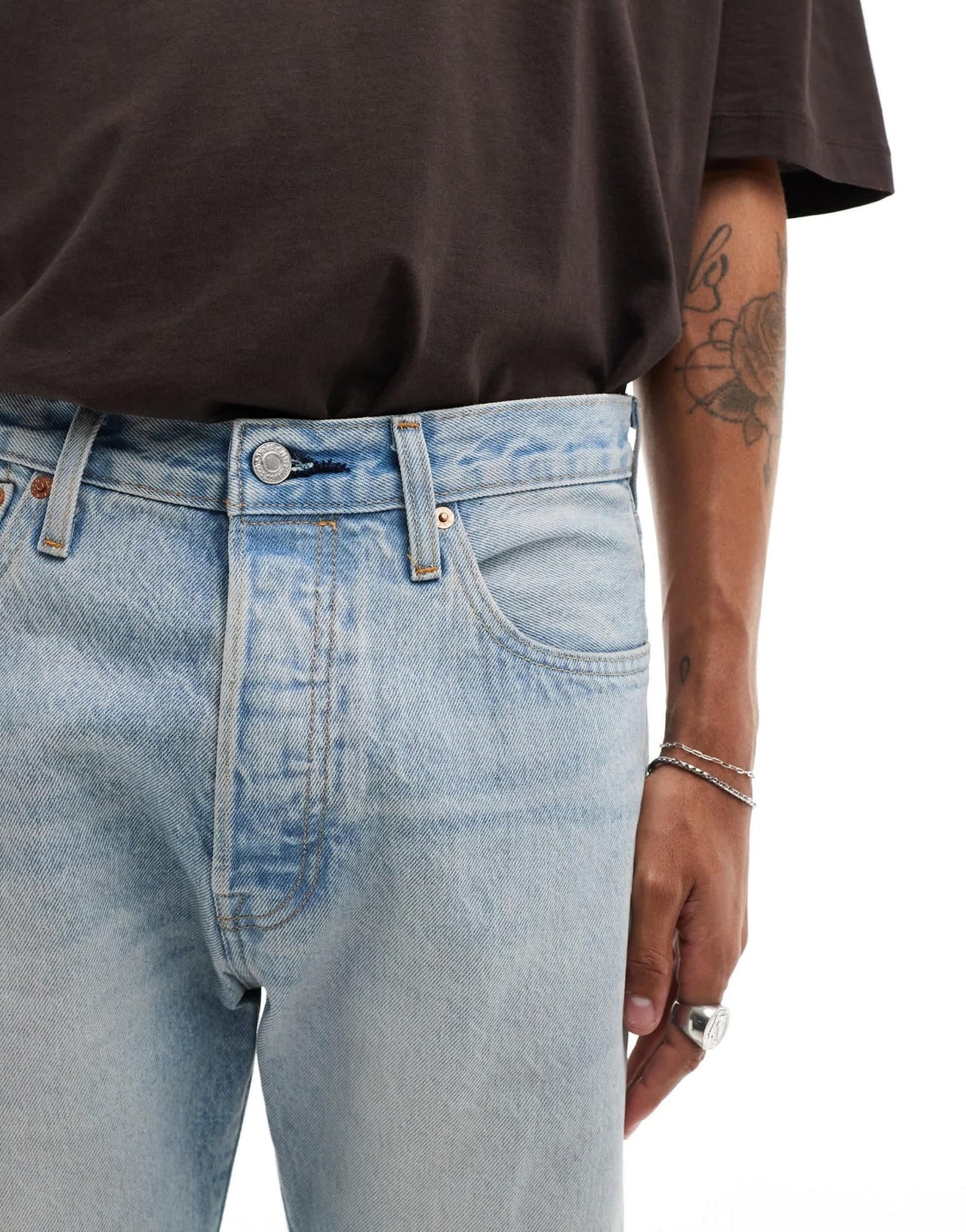 Levi's 501 original straight fit jeans in light blue - ASOS Sample Sale EU Store