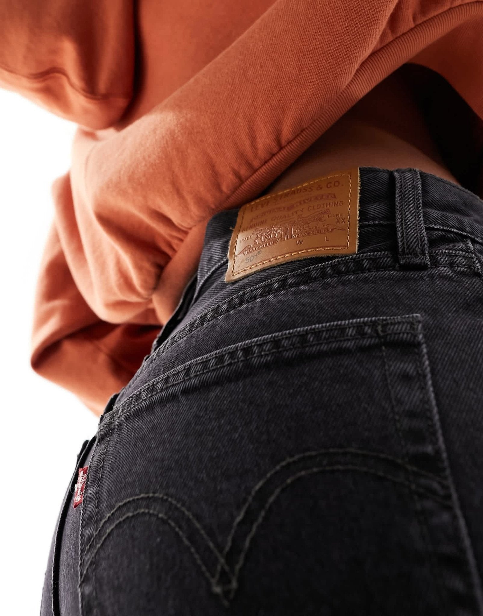 Levi's 501 original straight fit panel jeans in black wash - ASOS Sample Sale EU Store