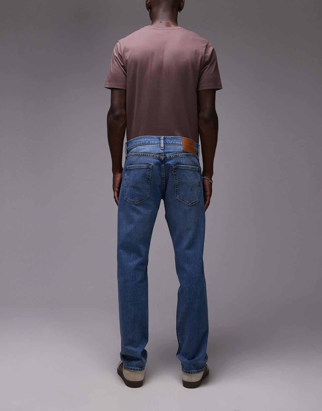 Levi's 502 tapered fit jeans in light blue - ASOS Sample Sale EU Store