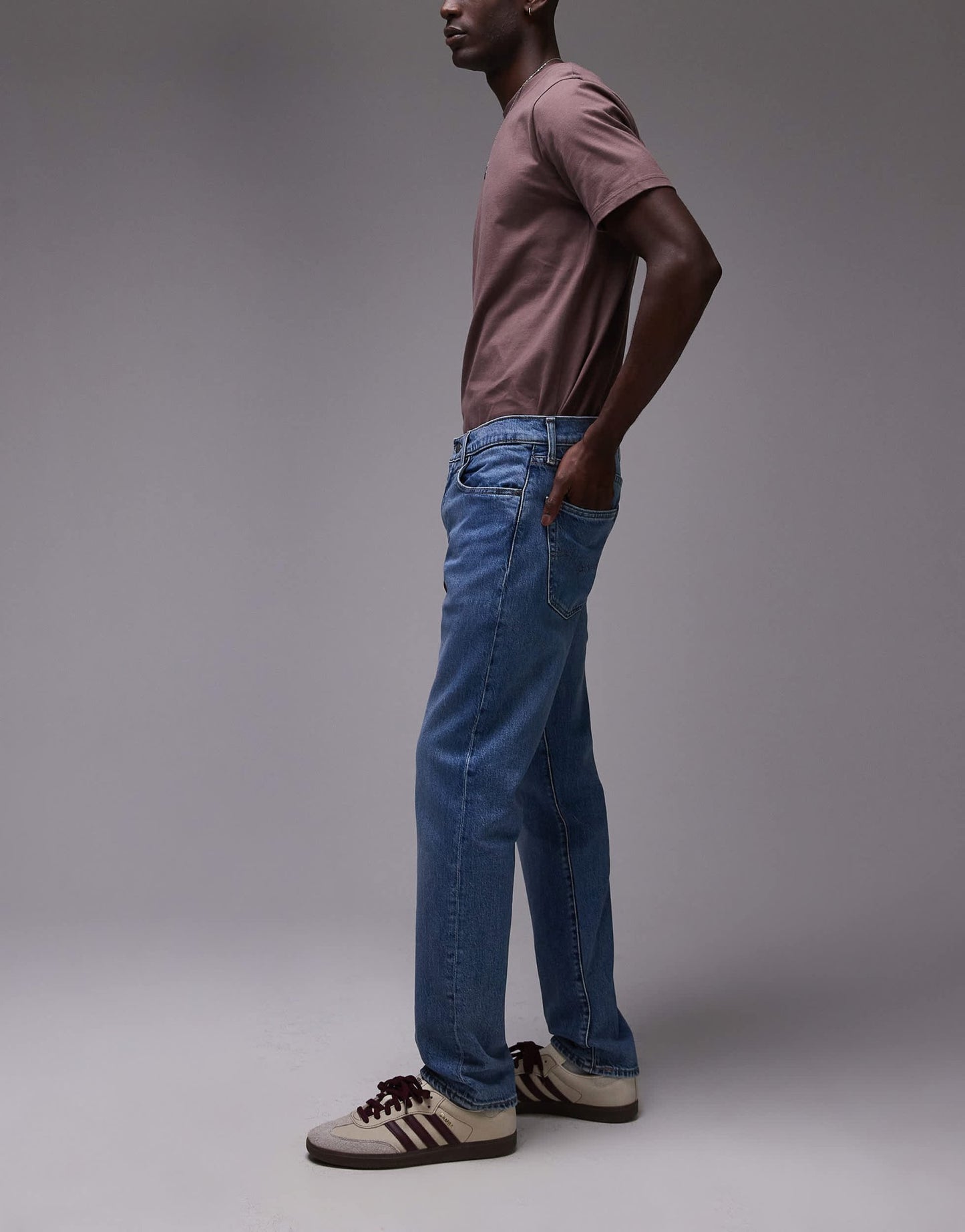 Levi's 502 tapered fit jeans in light blue - ASOS Sample Sale EU Store