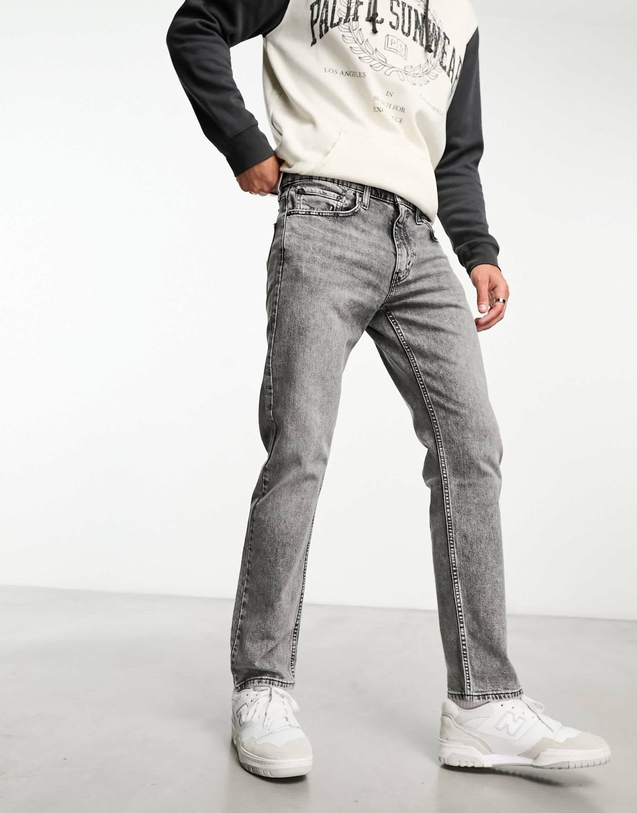 Levi's 502 tapered fit jeans in light grey wash - ASOS Sample Sale EU Store