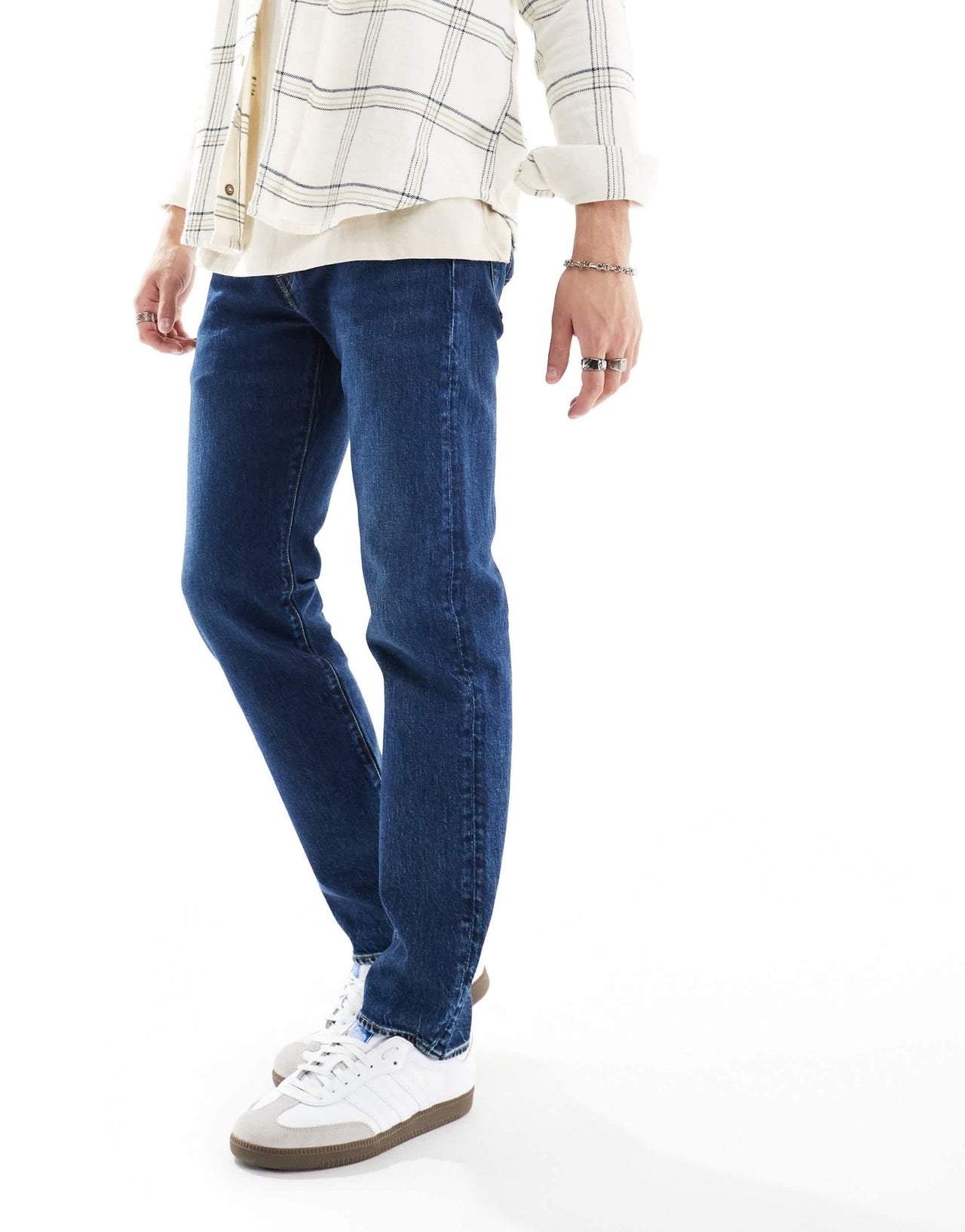 Levi's 502 tapered fit jeans in mid blue - ASOS Sample Sale EU Store