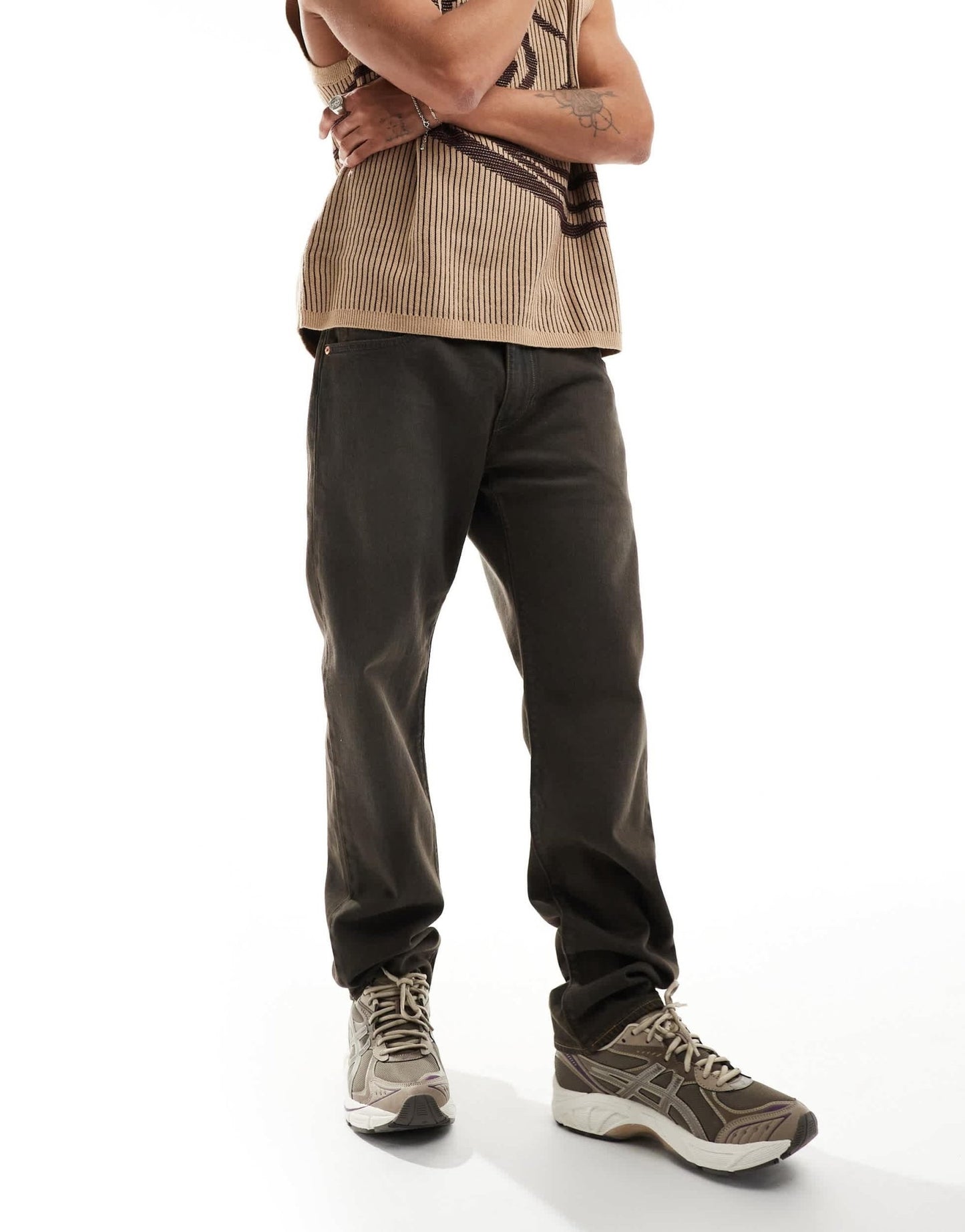 Levi's 502 tapered fit jeans in washed black - ASOS Sample Sale EU Store