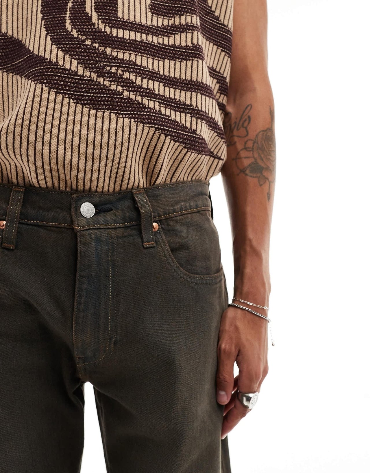 Levi's 502 tapered fit jeans in washed black - ASOS Sample Sale EU Store