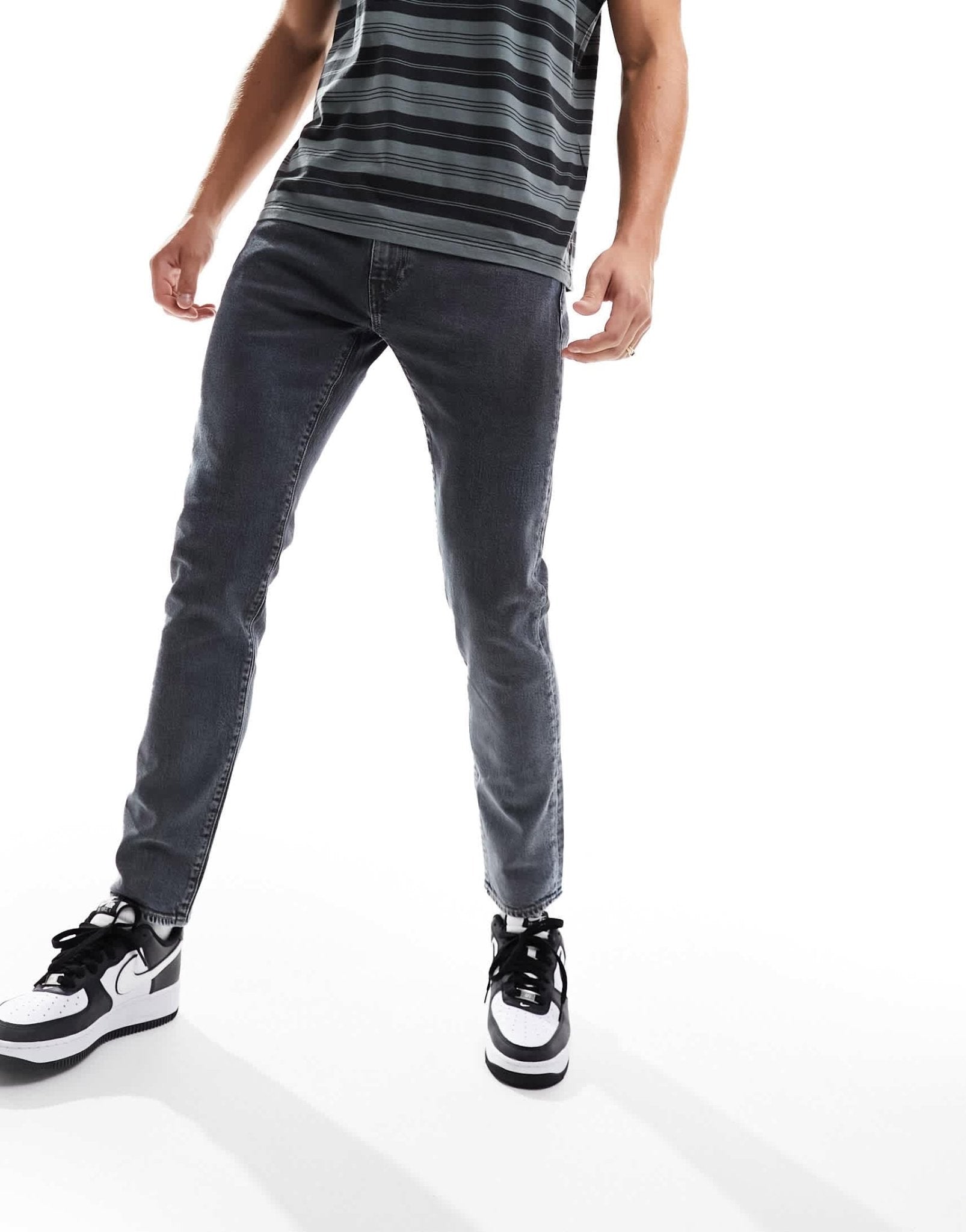 Levi's 512 slim taper jeans in dark blue wash - ASOS Sample Sale EU Store