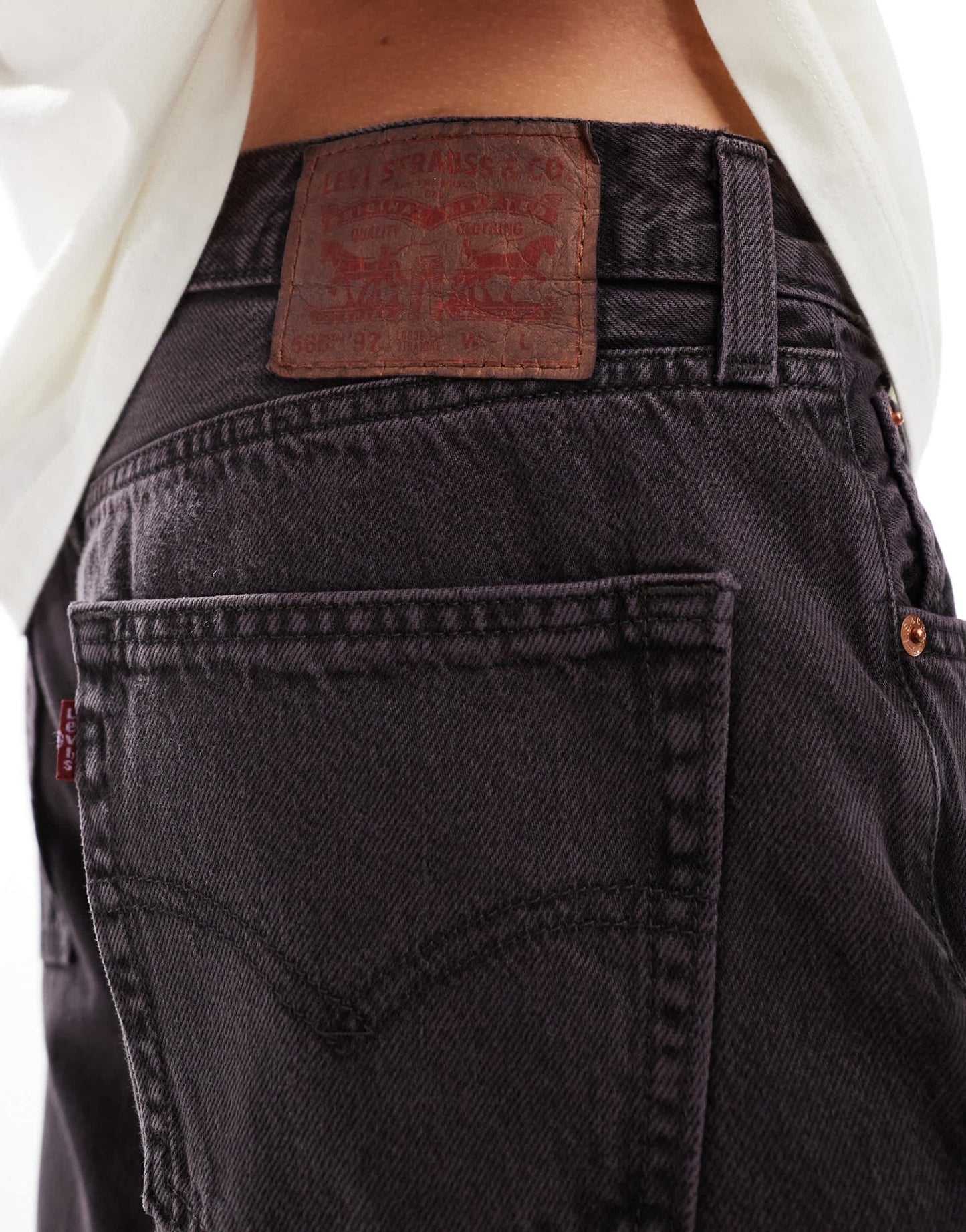 Levi's 565 '97 loose straight fit jeans in washed black with purple tint - ASOS Sample Sale EU Store