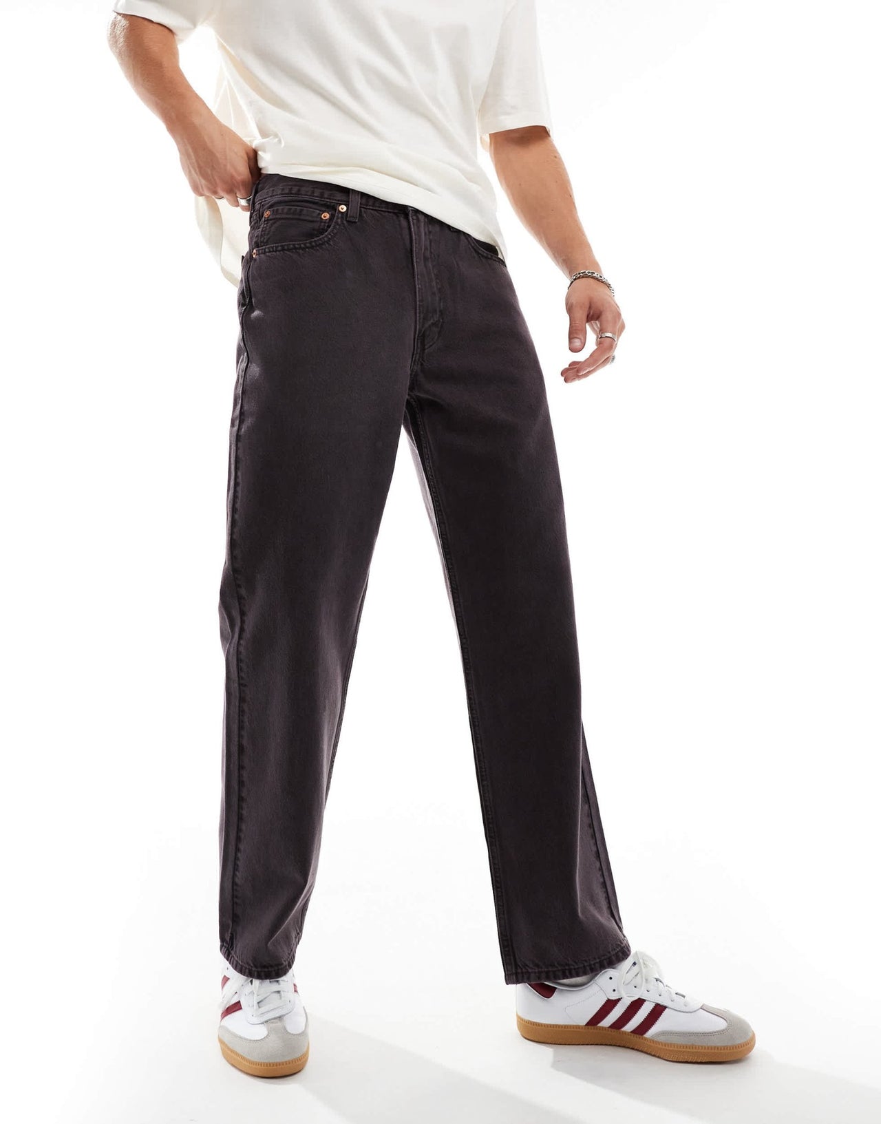 Levi's 565 '97 loose straight fit jeans in washed black with purple tint - ASOS Sample Sale EU Store