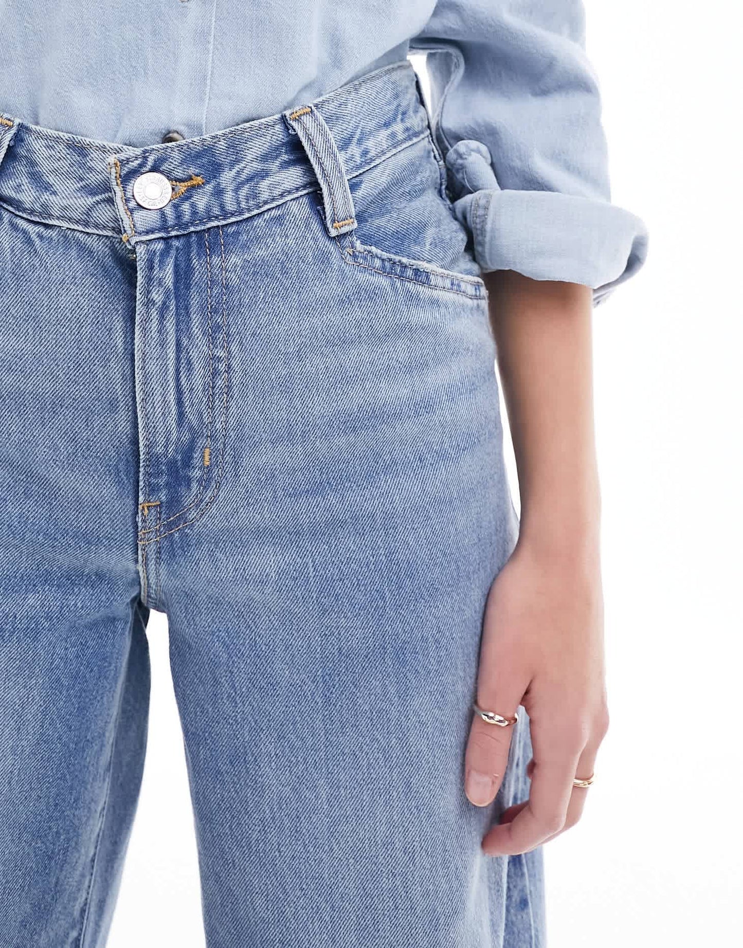 Levi's '94 baggy wide leg jeans in light blue wash with distressing - ASOS Sample Sale EU Store