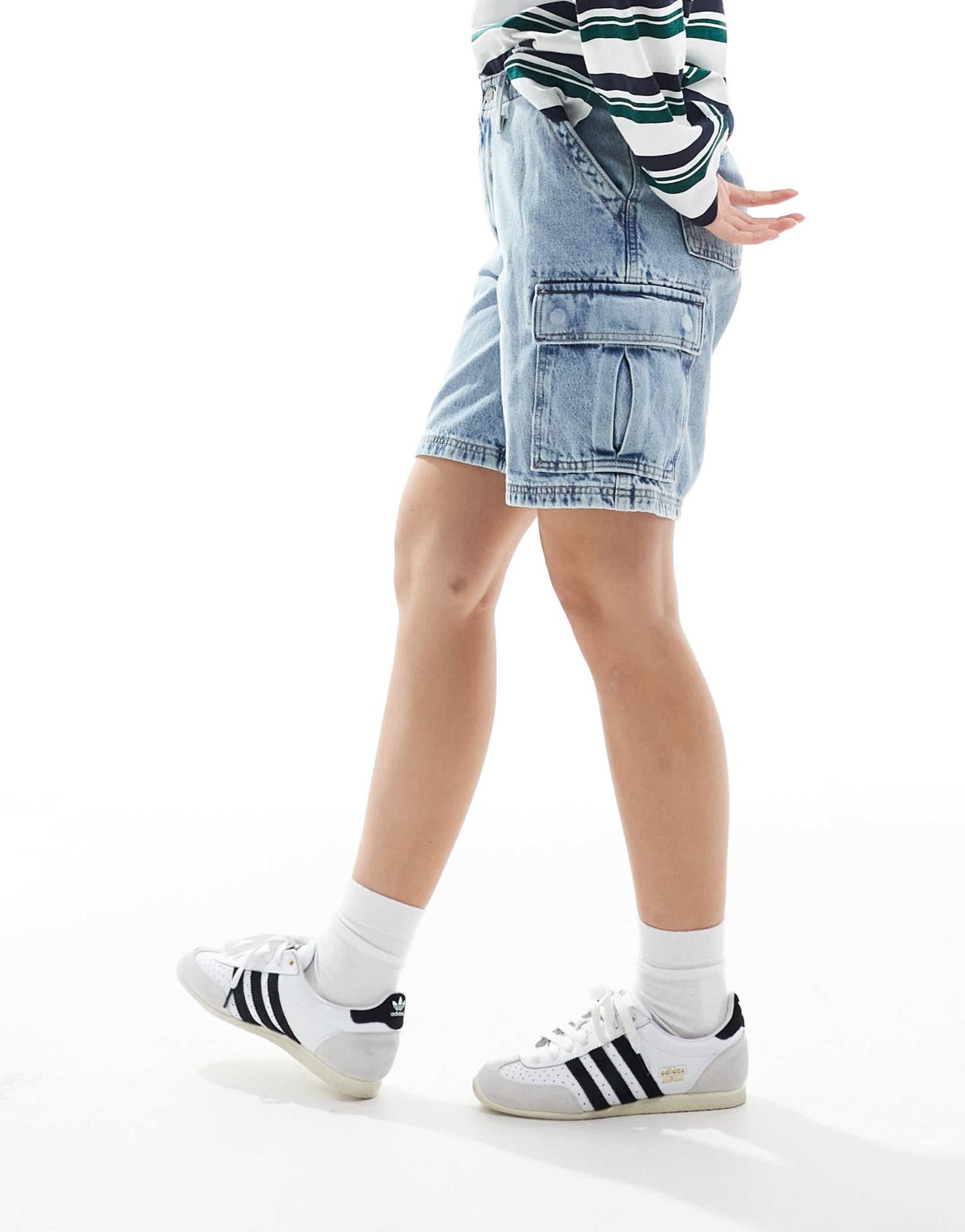 Levi's baggy cargo denim shorts in mid blue - ASOS Sample Sale EU Store