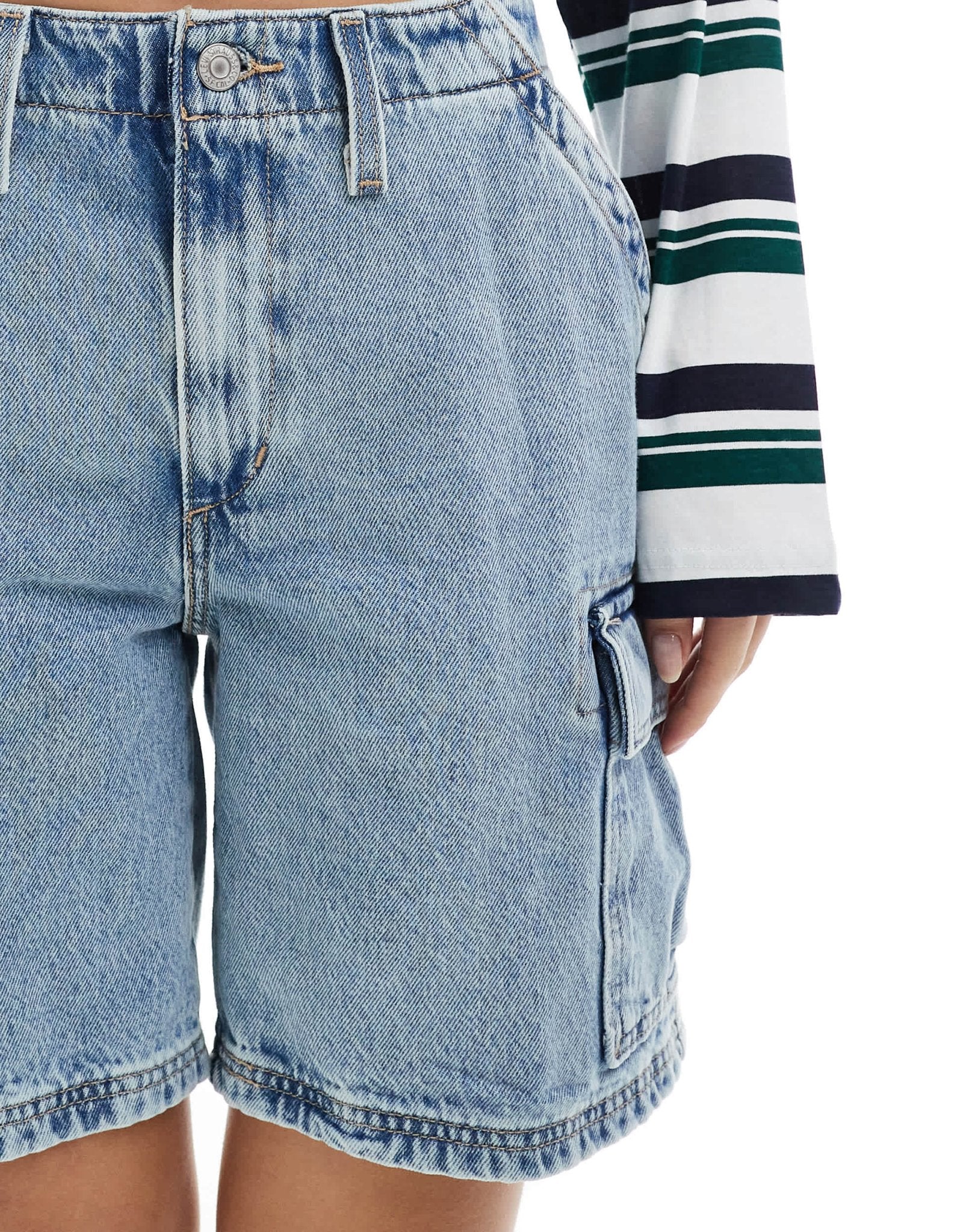Levi's baggy cargo denim shorts in mid blue - ASOS Sample Sale EU Store