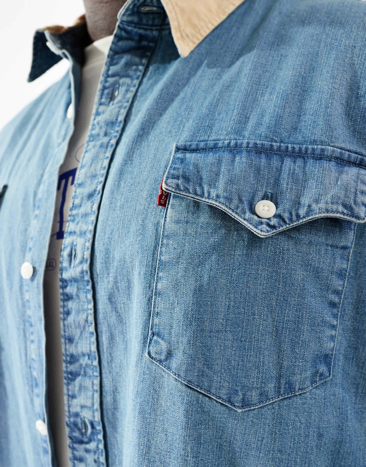 Levi's Big & Tall contrast collar relaxed fit western denim shirt in mid blue - ASOS Sample Sale EU Store