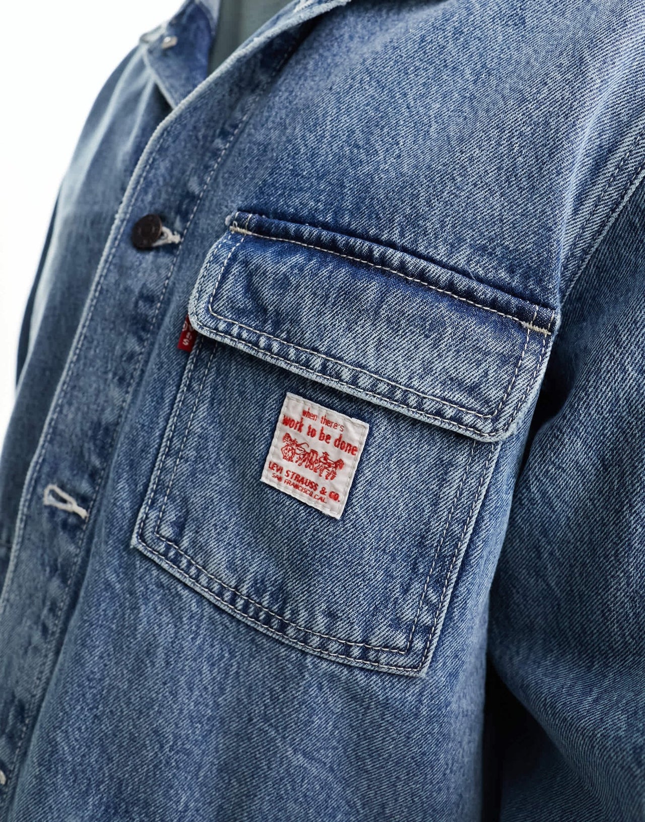 Levi's Broadway engineer denim jacket in light blue wash - ASOS Sample Sale EU Store