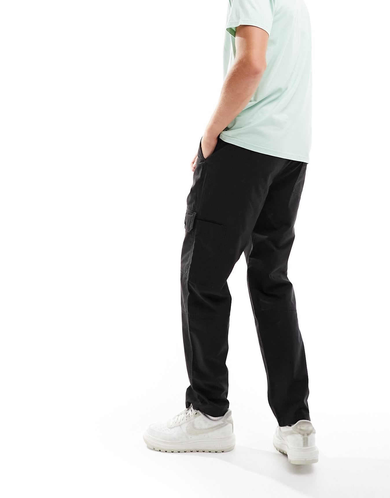 Levi's cargo trousers with pockets in black - ASOS Sample Sale EU Store