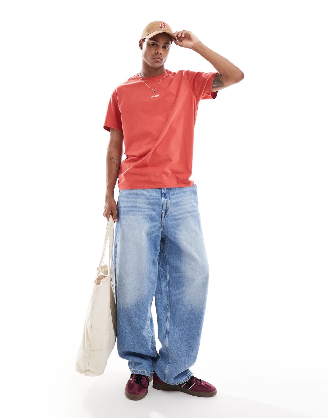 Levi's central baby tab logo relaxed fit t-shirt in red - ASOS Sample Sale EU Store