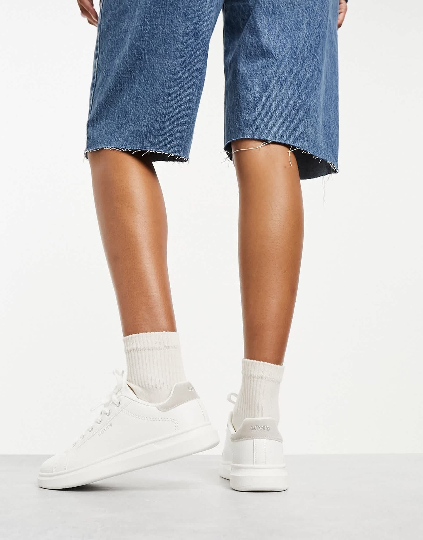Levi's Ellis leather trainer in white with logo - ASOS Sample Sale EU Store