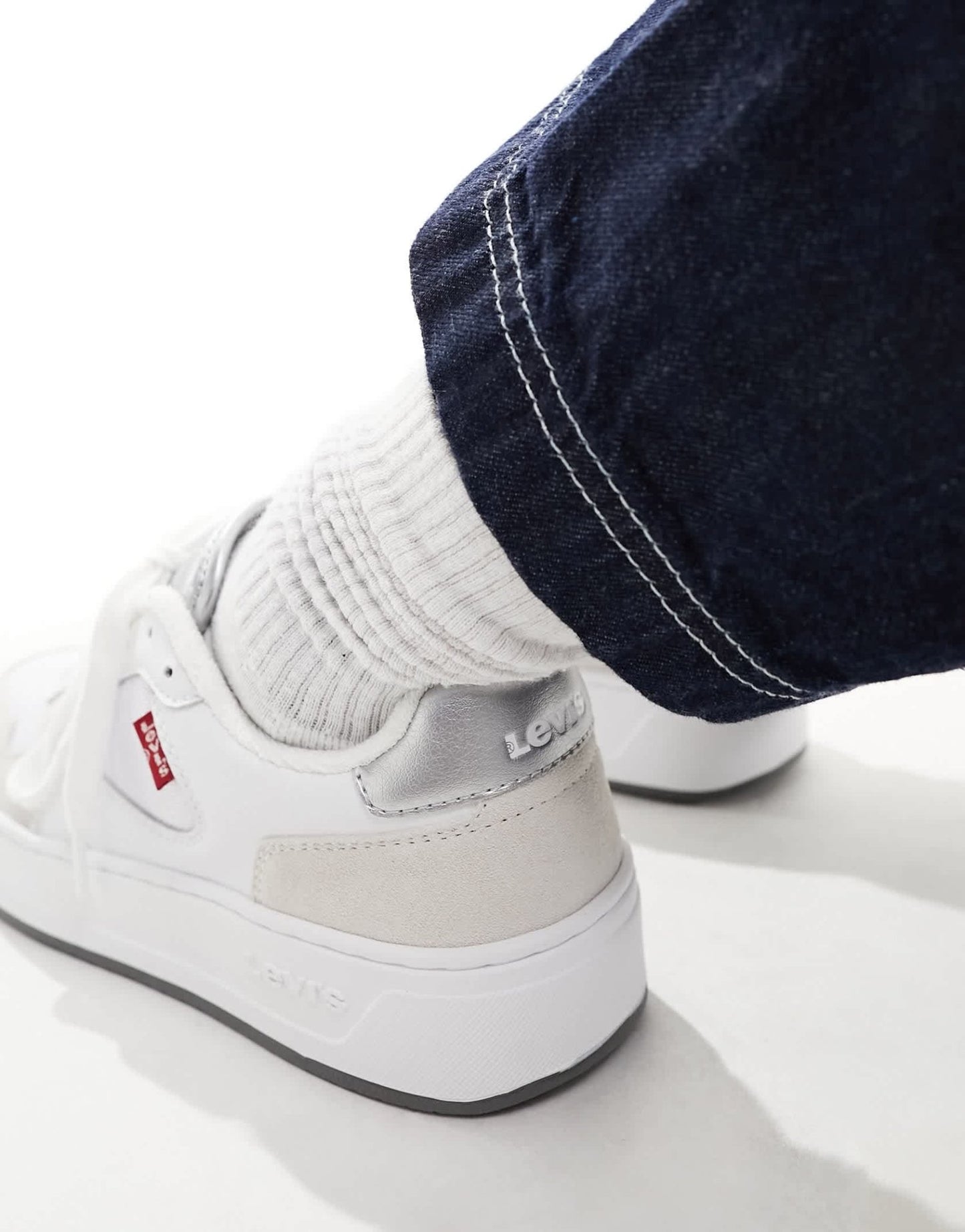 Levi's Glide leather trainer in white cream suede mix with logo - ASOS Sample Sale EU Store