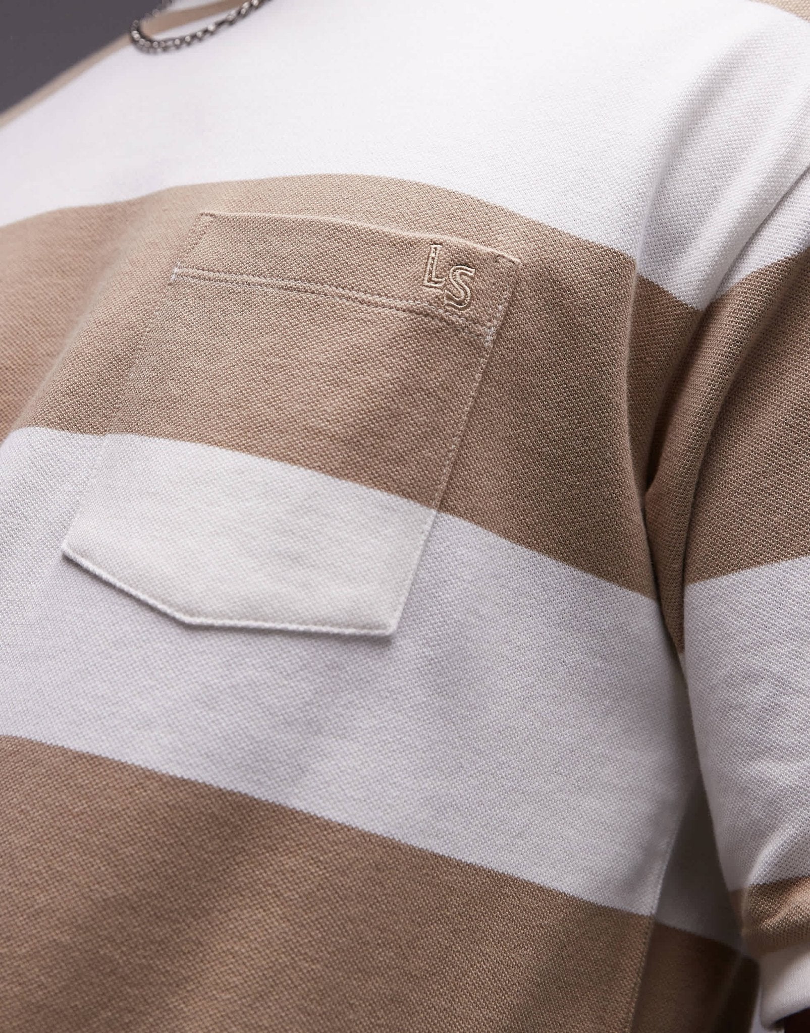 Levi's half sleeve block stripe pique t-shirt in beige - ASOS Sample Sale EU Store