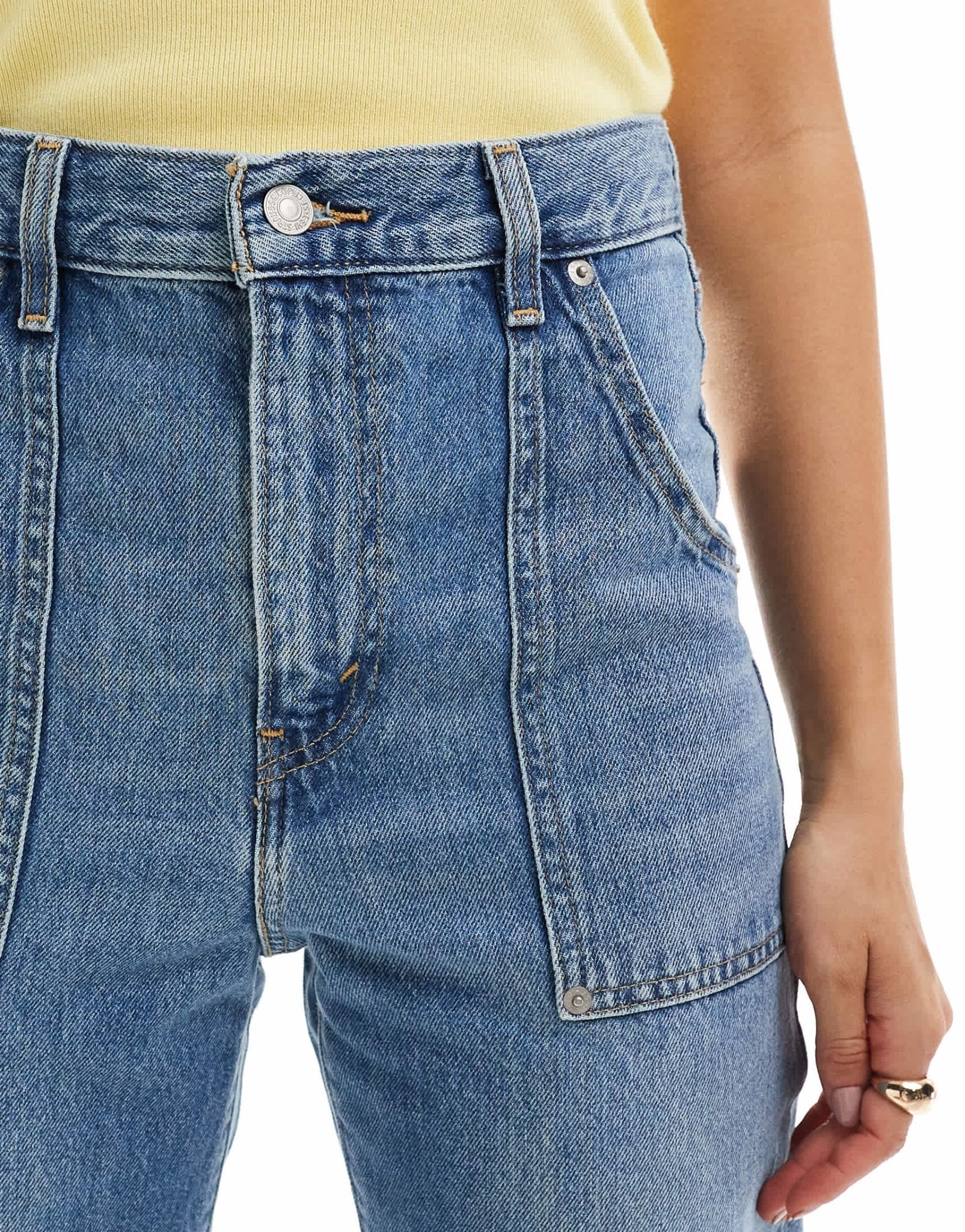 Levi's high waisted mom fit workwear jeans in mid blue - ASOS Sample Sale EU Store