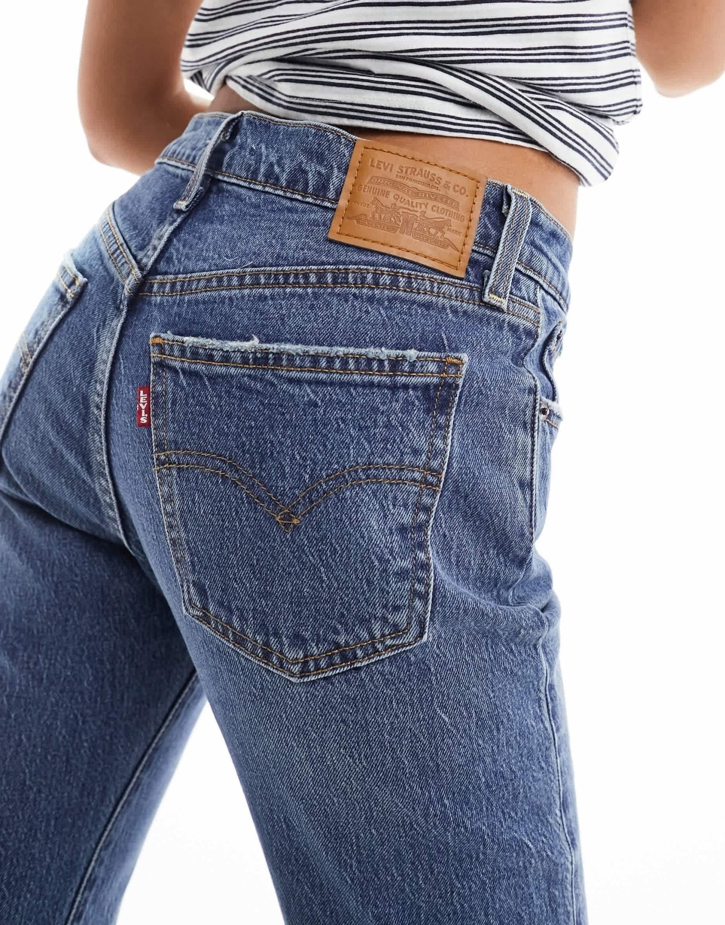 Levi's Middy straight mid - rise jeans in mid blue wash - ASOS Sample Sale EU Store