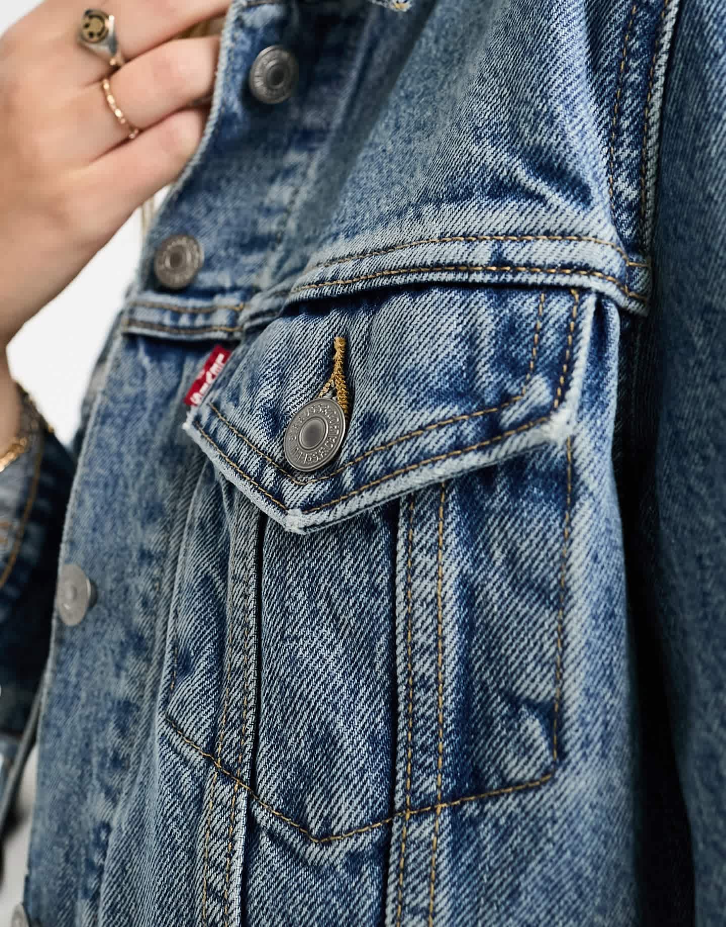 Levi's Original denim trucker jacket in light blue with side stripe - ASOS Sample Sale EU Store