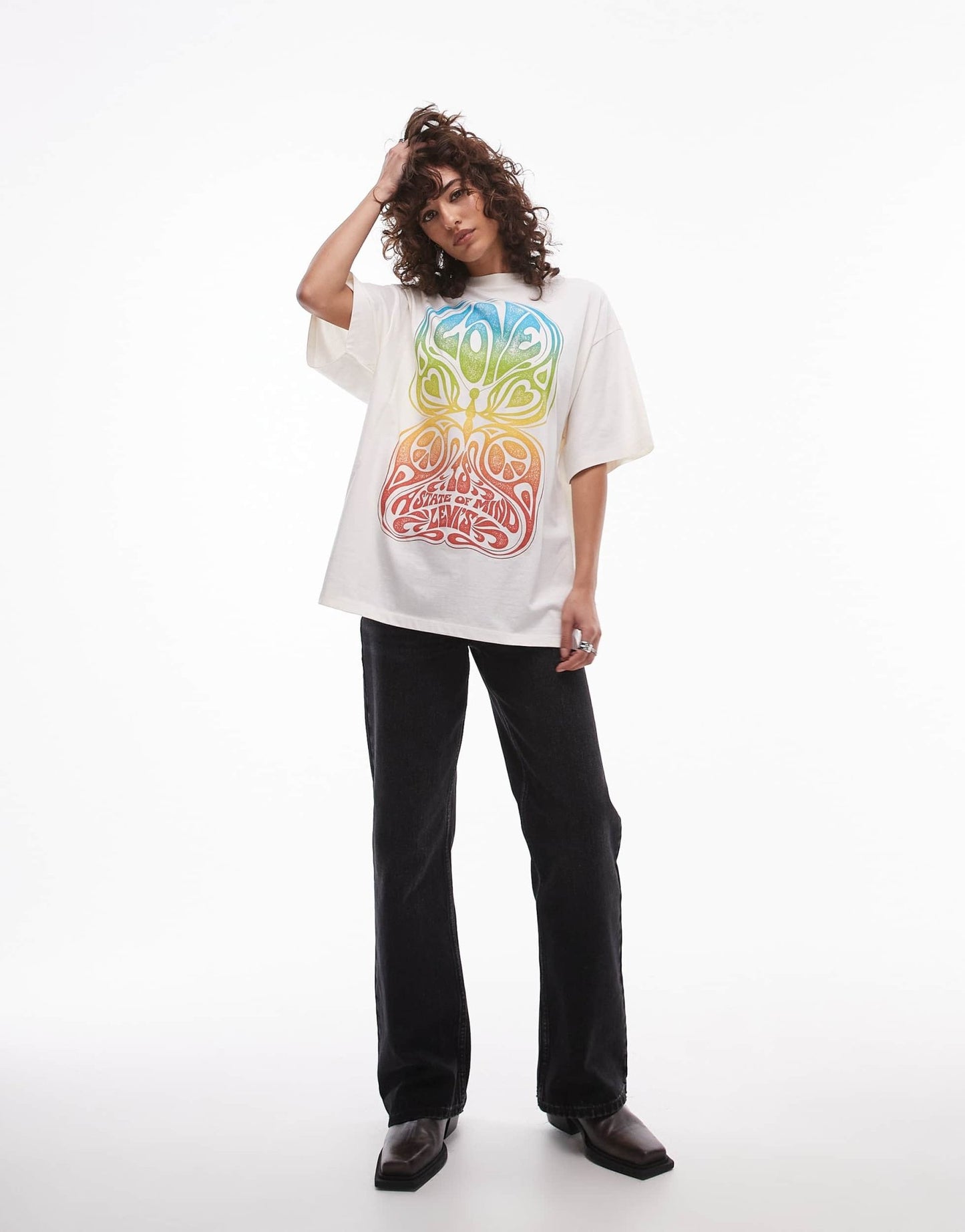 Levi's oversized t-shirt with love print in white - ASOS Sample Sale EU Store