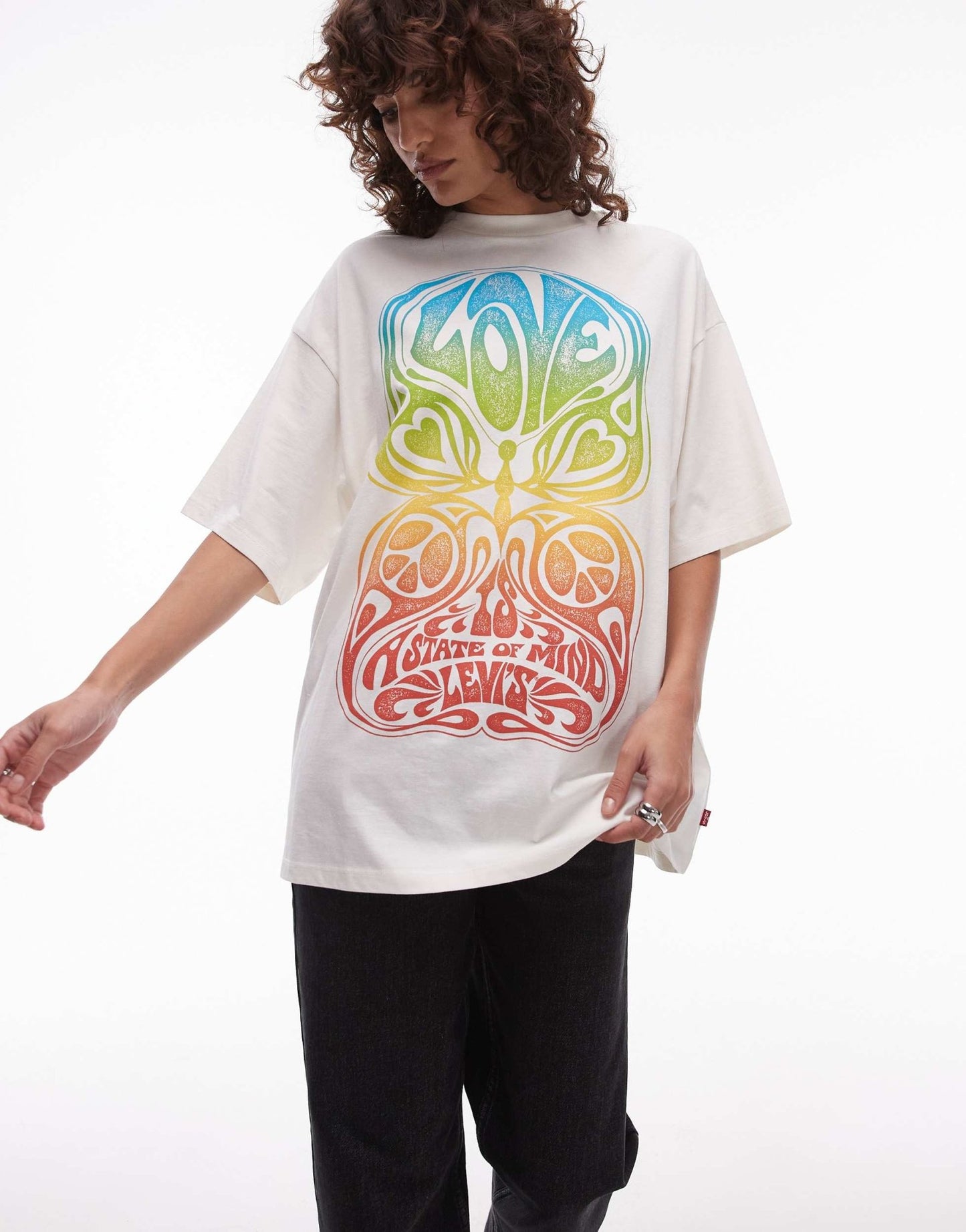 Levi's oversized t-shirt with love print in white - ASOS Sample Sale EU Store