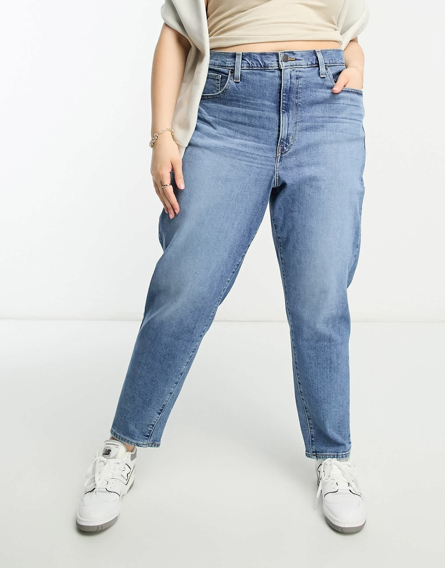 Levi's Plus 80's mom jeans in dark blue - ASOS Sample Sale EU Store
