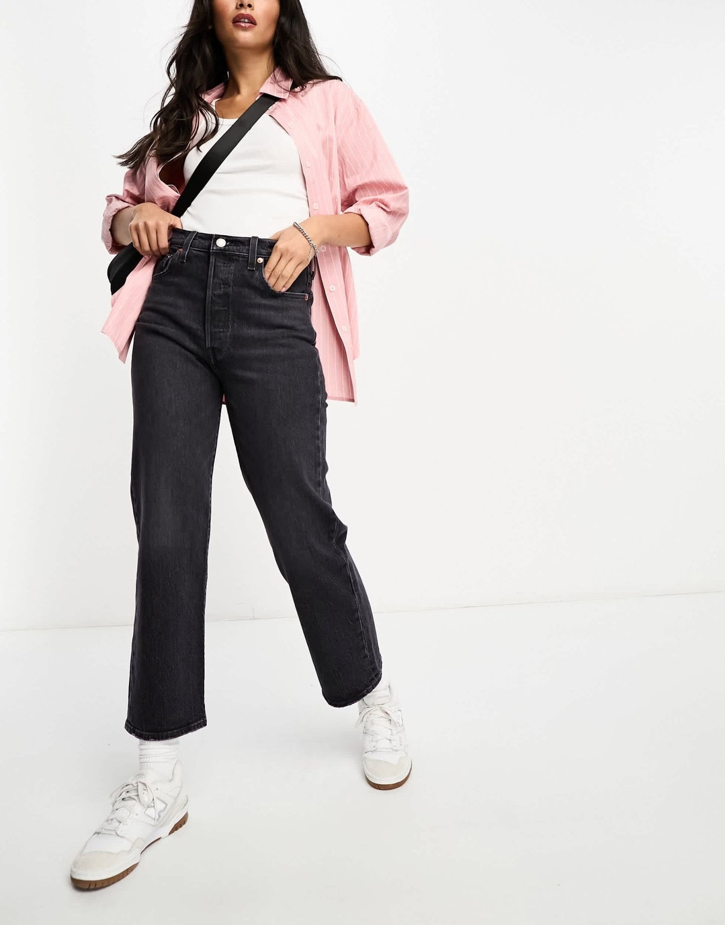 Levi's Ribcage jean in black with no back pocket - ASOS Sample Sale EU Store