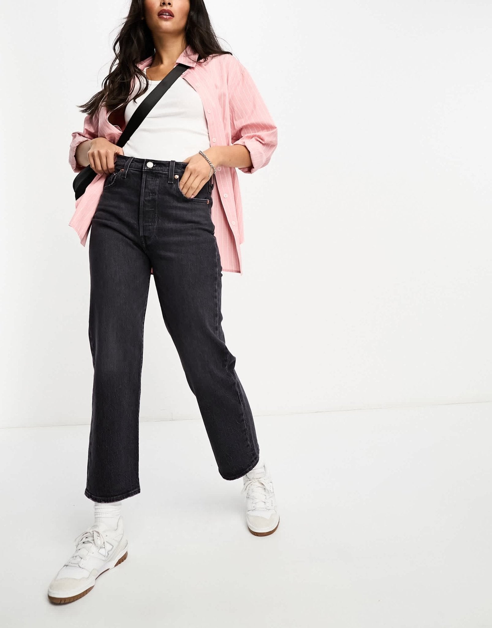 Levi's Ribcage jean in black with no back pocket - ASOS Sample Sale EU Store