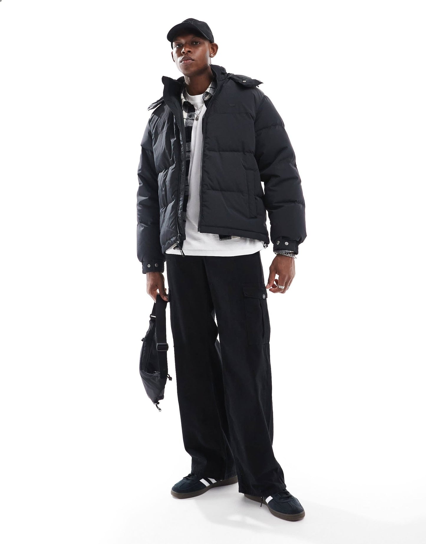 Levi's Rockridge crinkle nylon short hooded down puffer jacket in black - ASOS Sample Sale EU Store