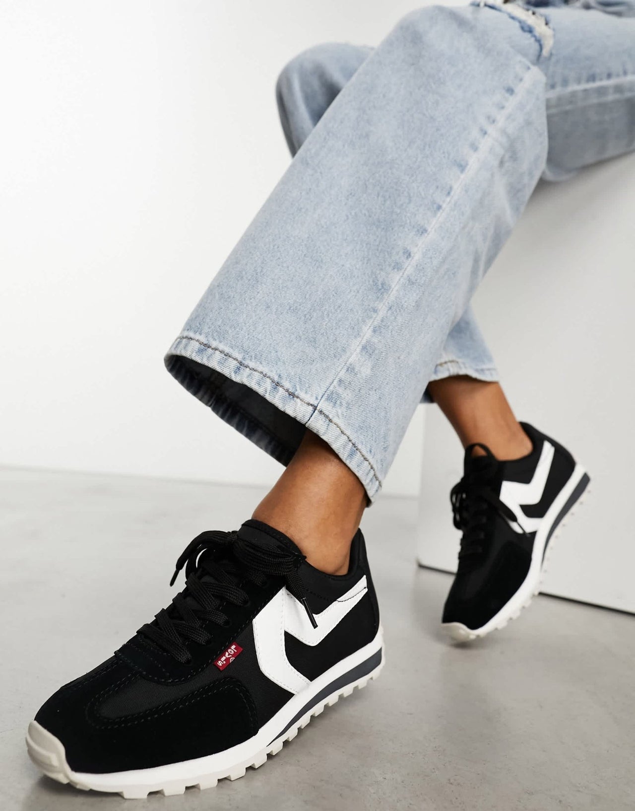 Levi's Stryder runner trainer in black suede mix - ASOS Sample Sale EU Store
