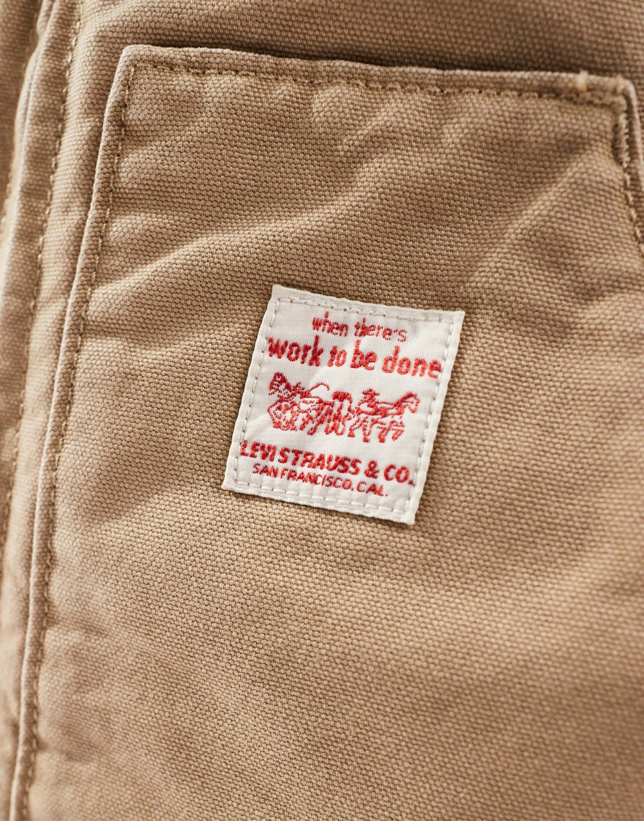 Levi's Workwear Sansome padded canvas vest in beige - ASOS Sample Sale EU Store