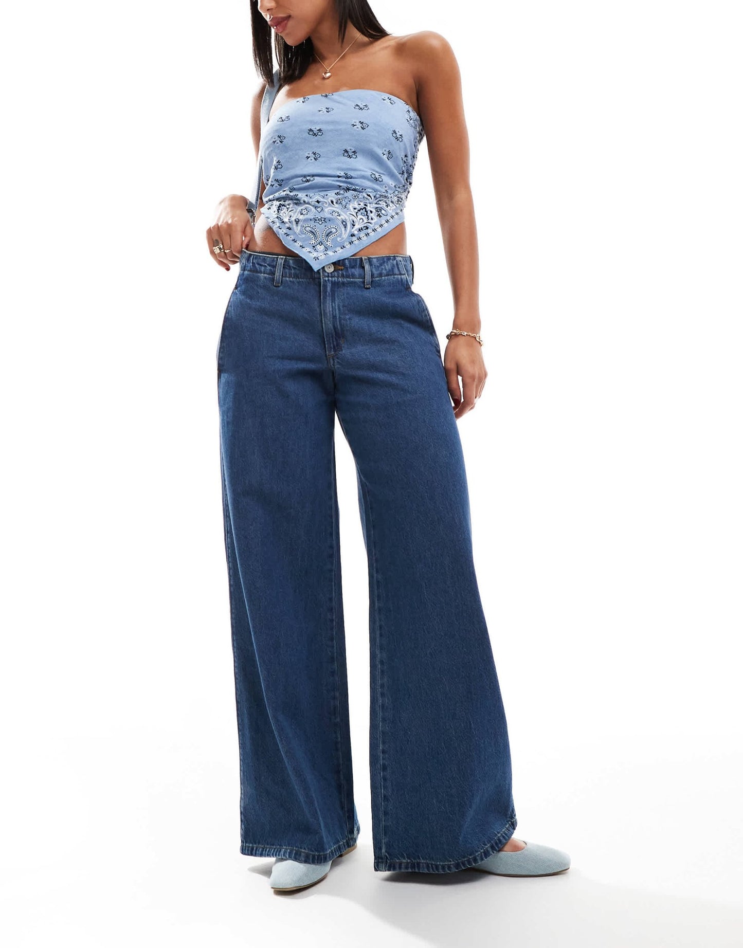 Levi's XL mid waist loose jeans in dark blue - ASOS Sample Sale EU Store