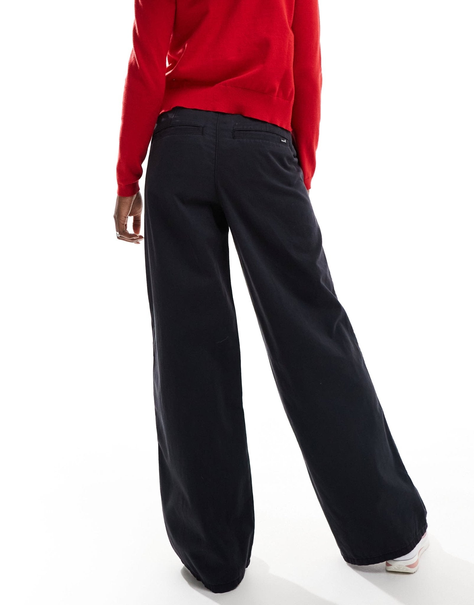 Levi's XL mid waist loose twill trousers in black - ASOS Sample Sale EU Store