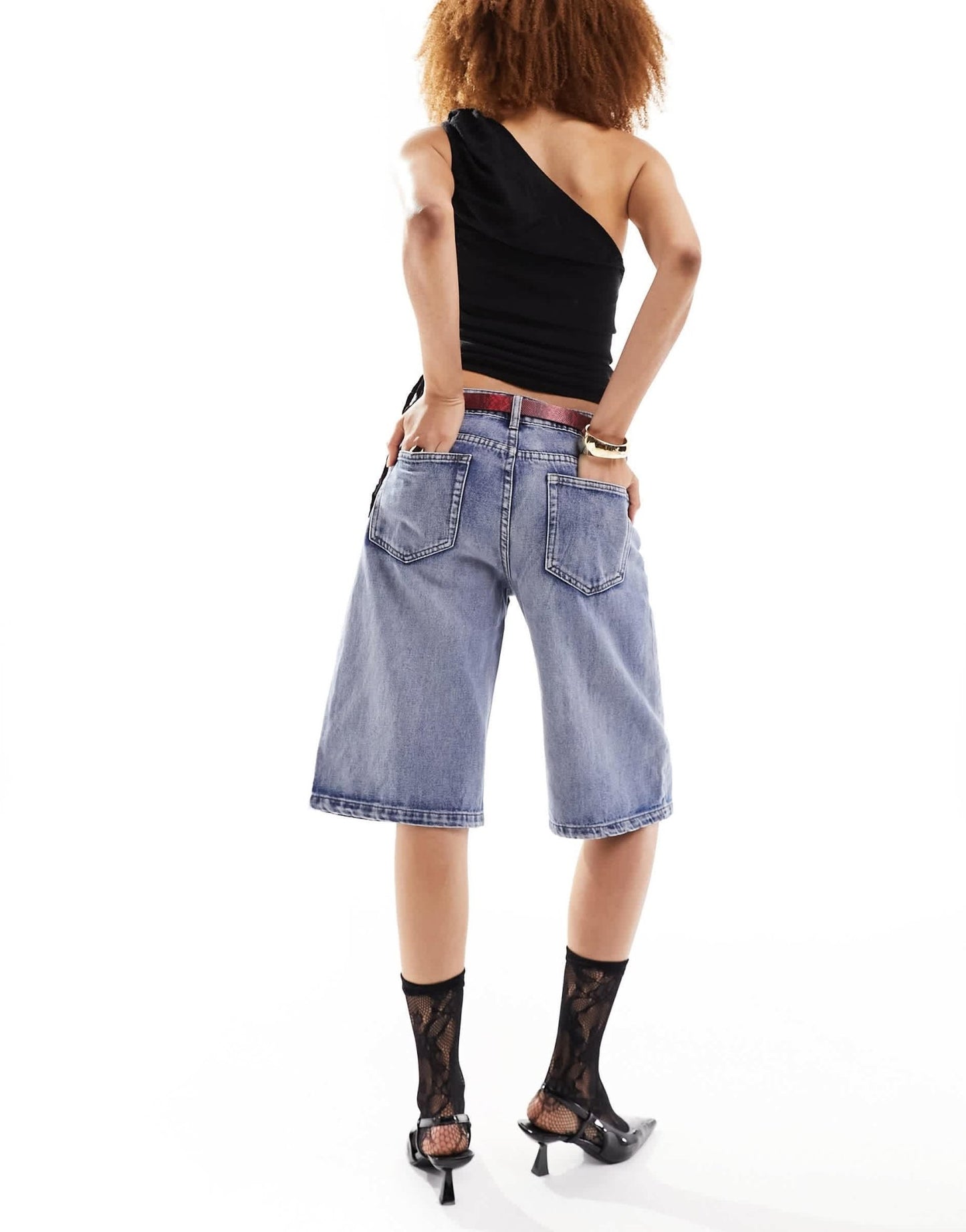 Lioness low rise denim jorts in blue wash - ASOS Sample Sale EU Store