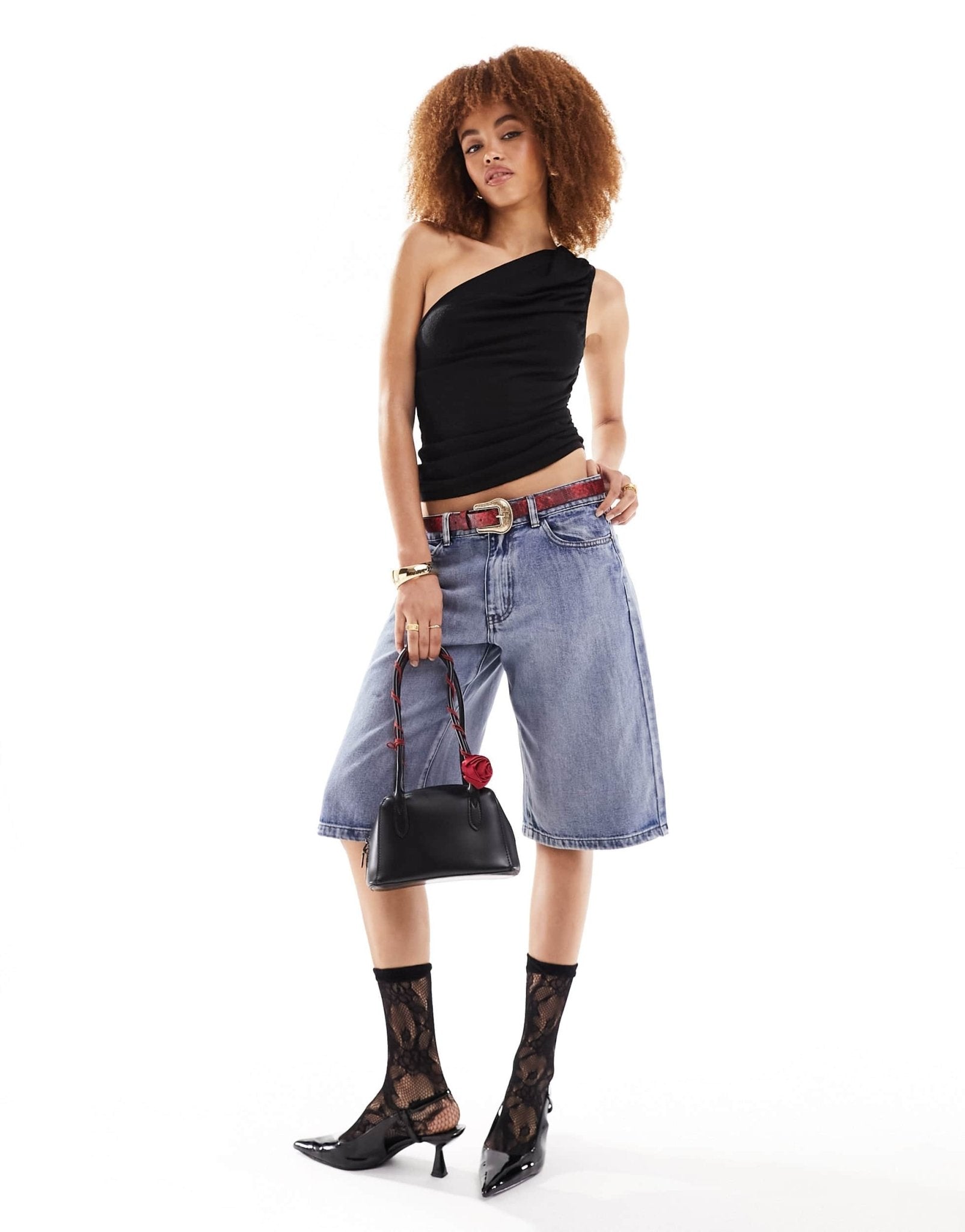 Lioness low rise denim jorts in blue wash - ASOS Sample Sale EU Store