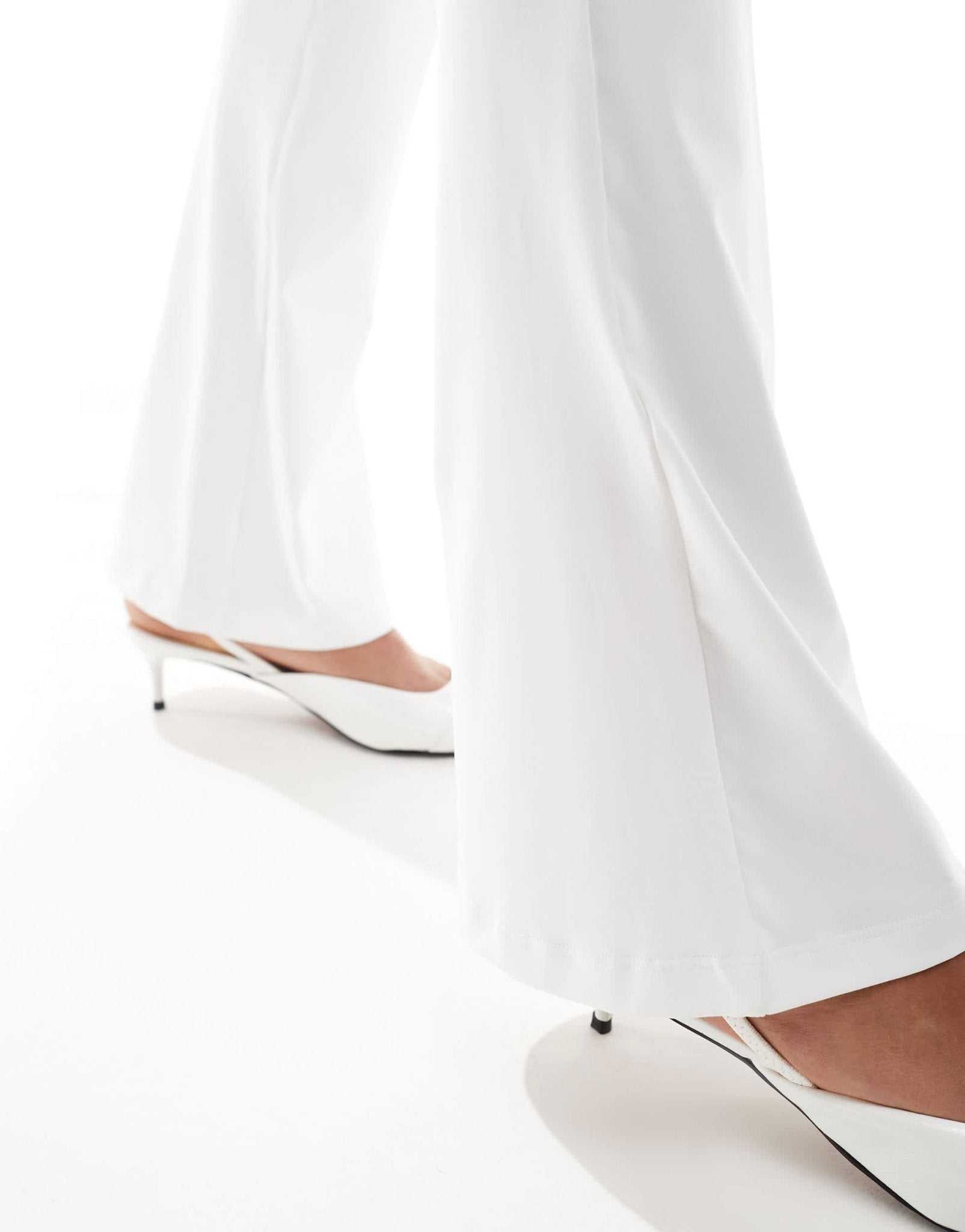Lioness v front lowrise flared trousers co - ord in white - ASOS Sample Sale EU Store